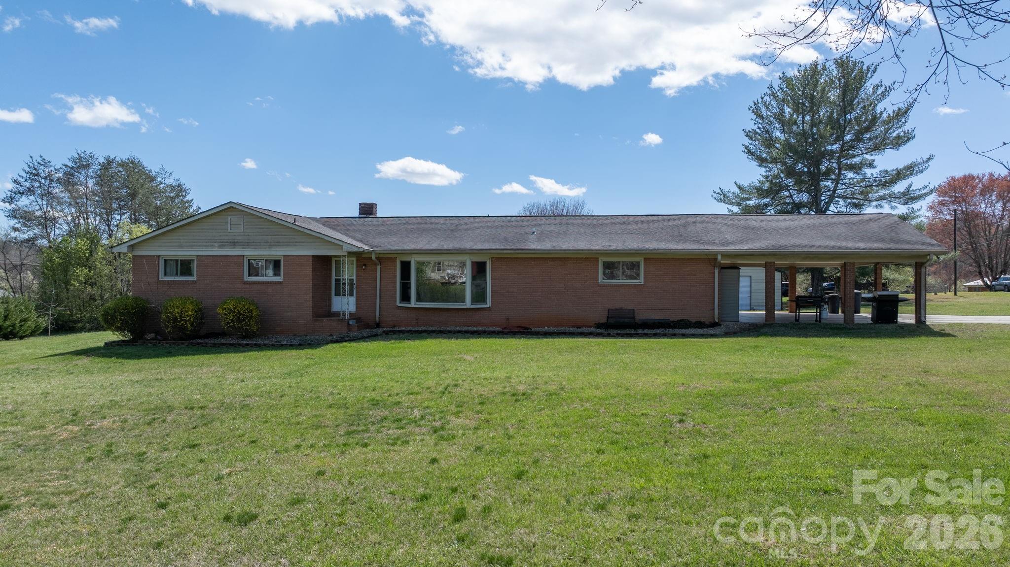 103 Hamp Street — Morganton