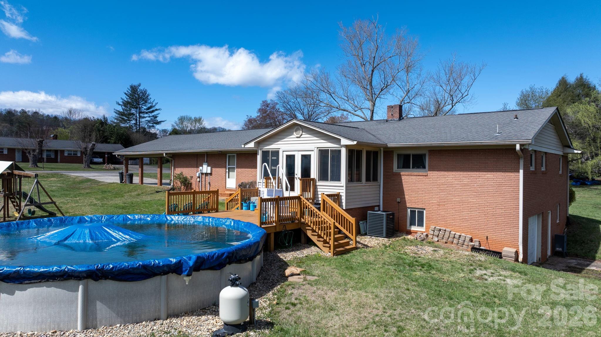 103 Hamp Street — Morganton
