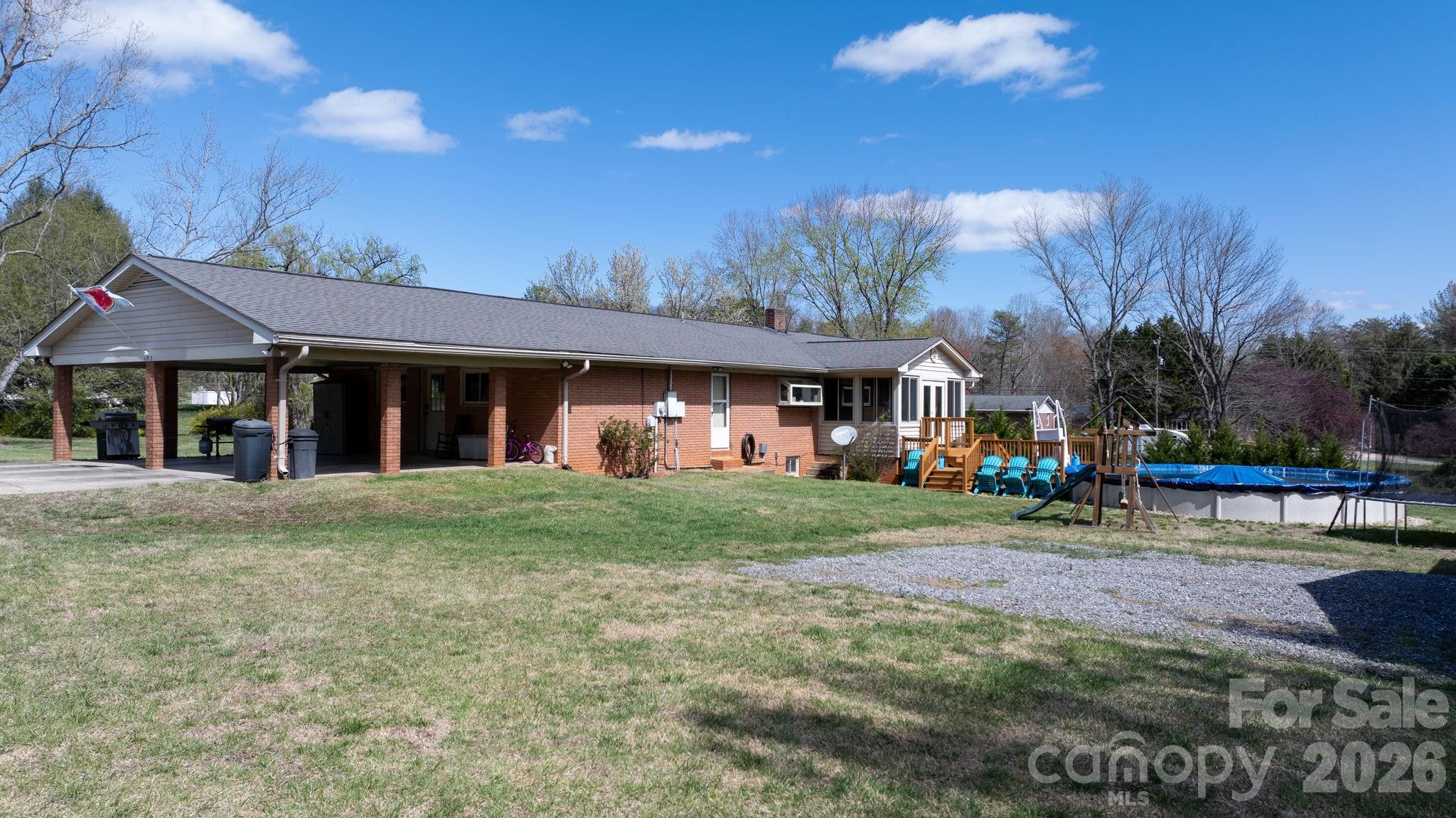 103 Hamp Street — Morganton