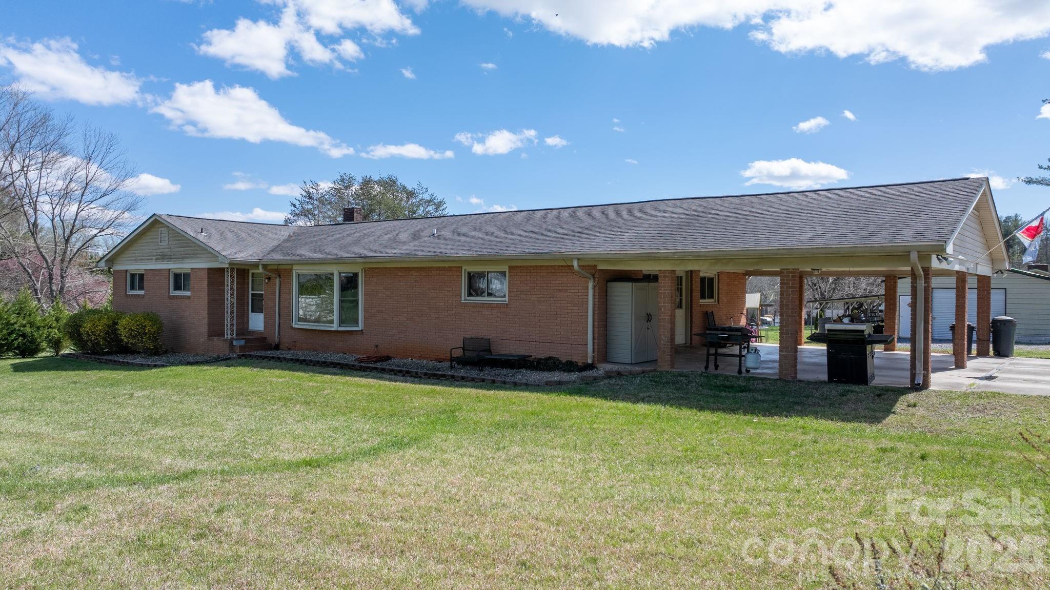 103 Hamp Street — Morganton