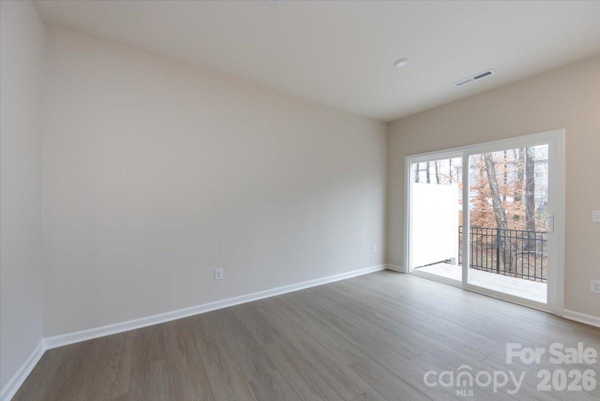 6017 Longar Lane — Charlotte