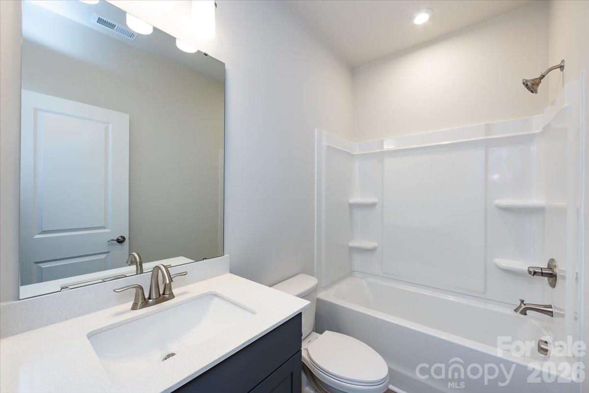 6017 Longar Lane — Charlotte