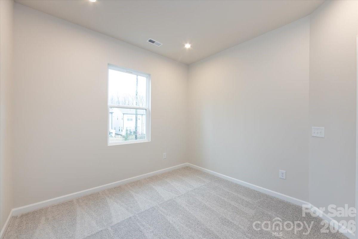 6017 Longar Lane — Charlotte
