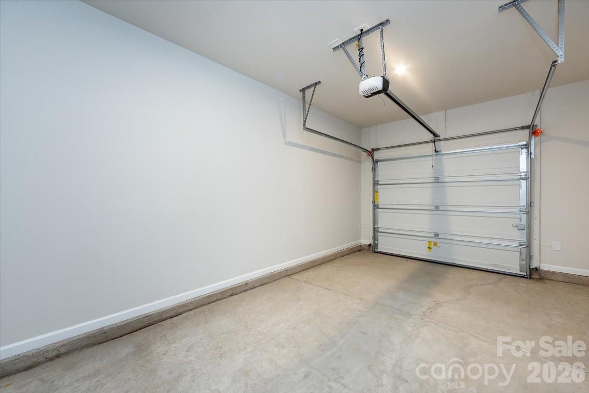 6017 Longar Lane — Charlotte