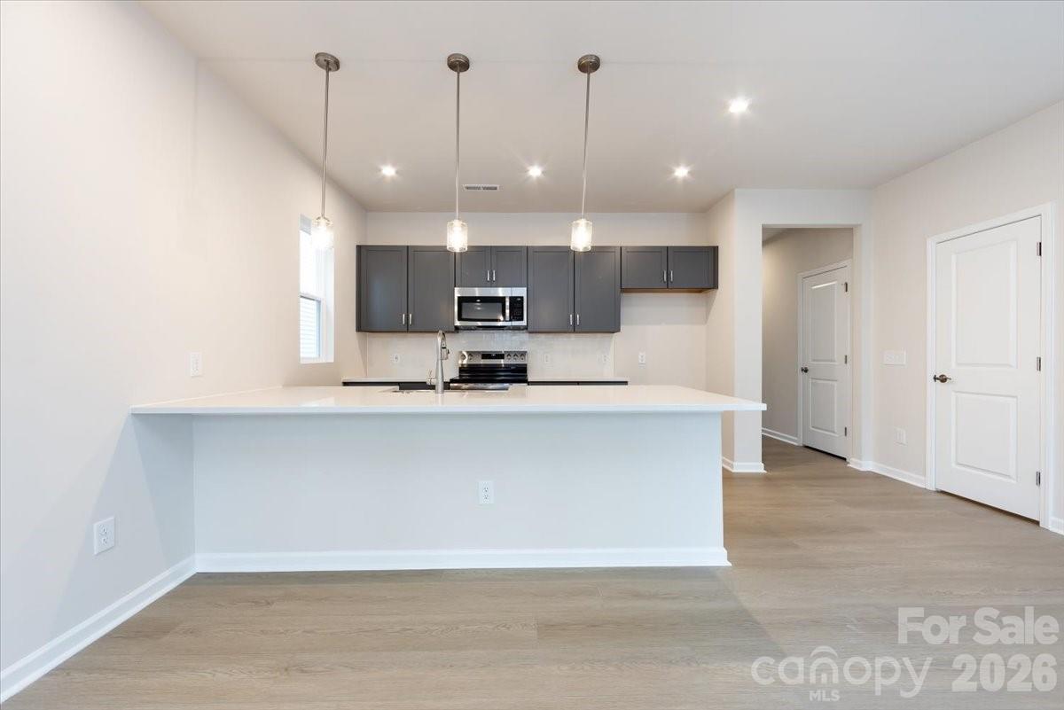 6017 Longar Lane — Charlotte