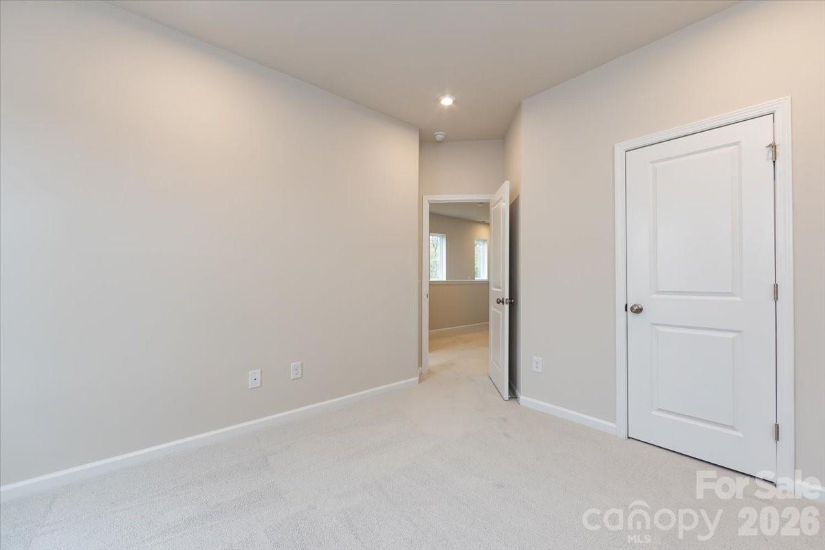 6001 Longar Lane — Charlotte