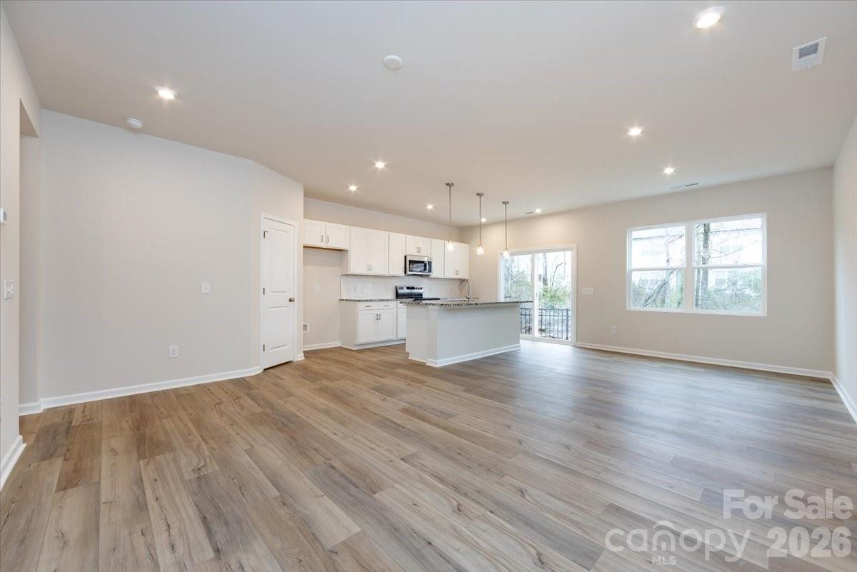 6001 Longar Lane — Charlotte
