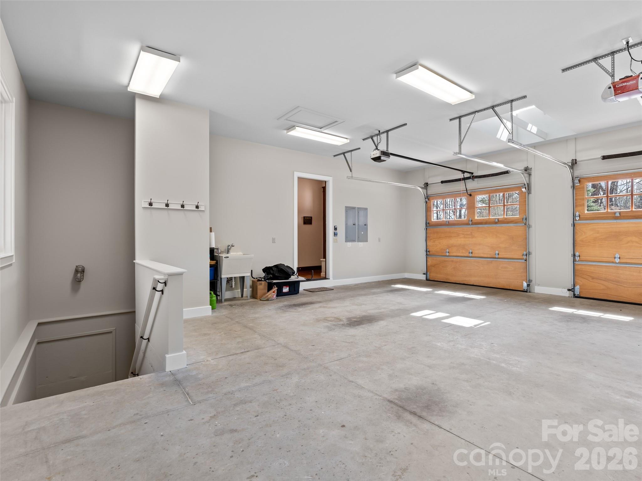276 Stone Valley Way — Hendersonville