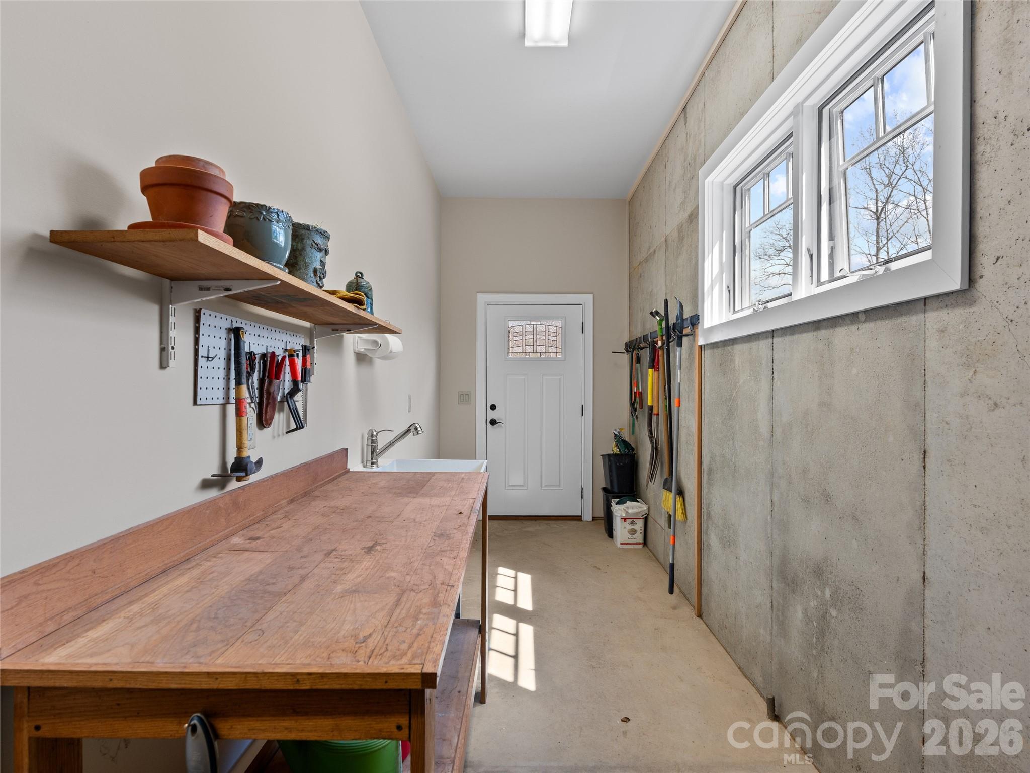 276 Stone Valley Way — Hendersonville