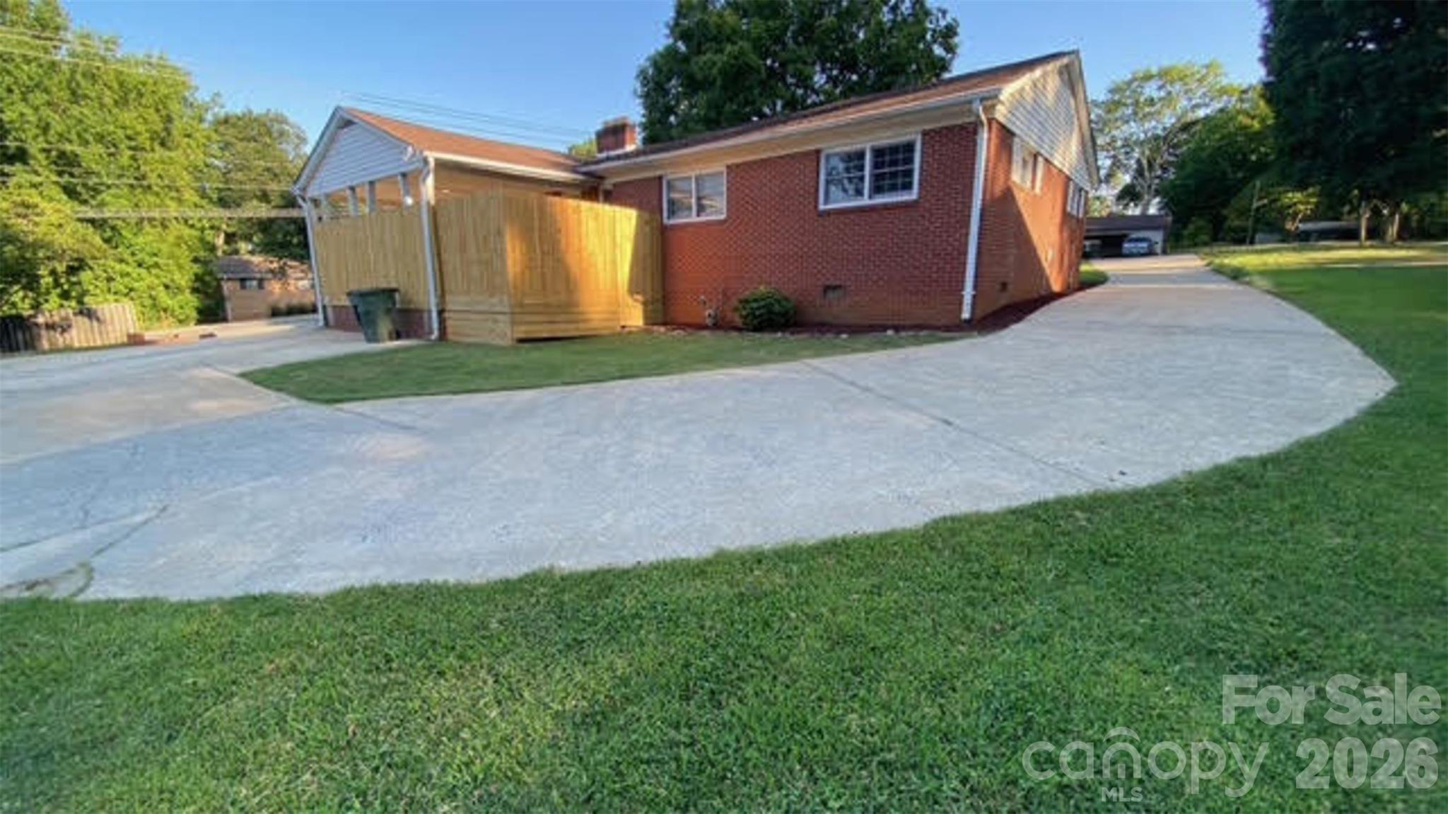 100 Ruby Lane — Gastonia