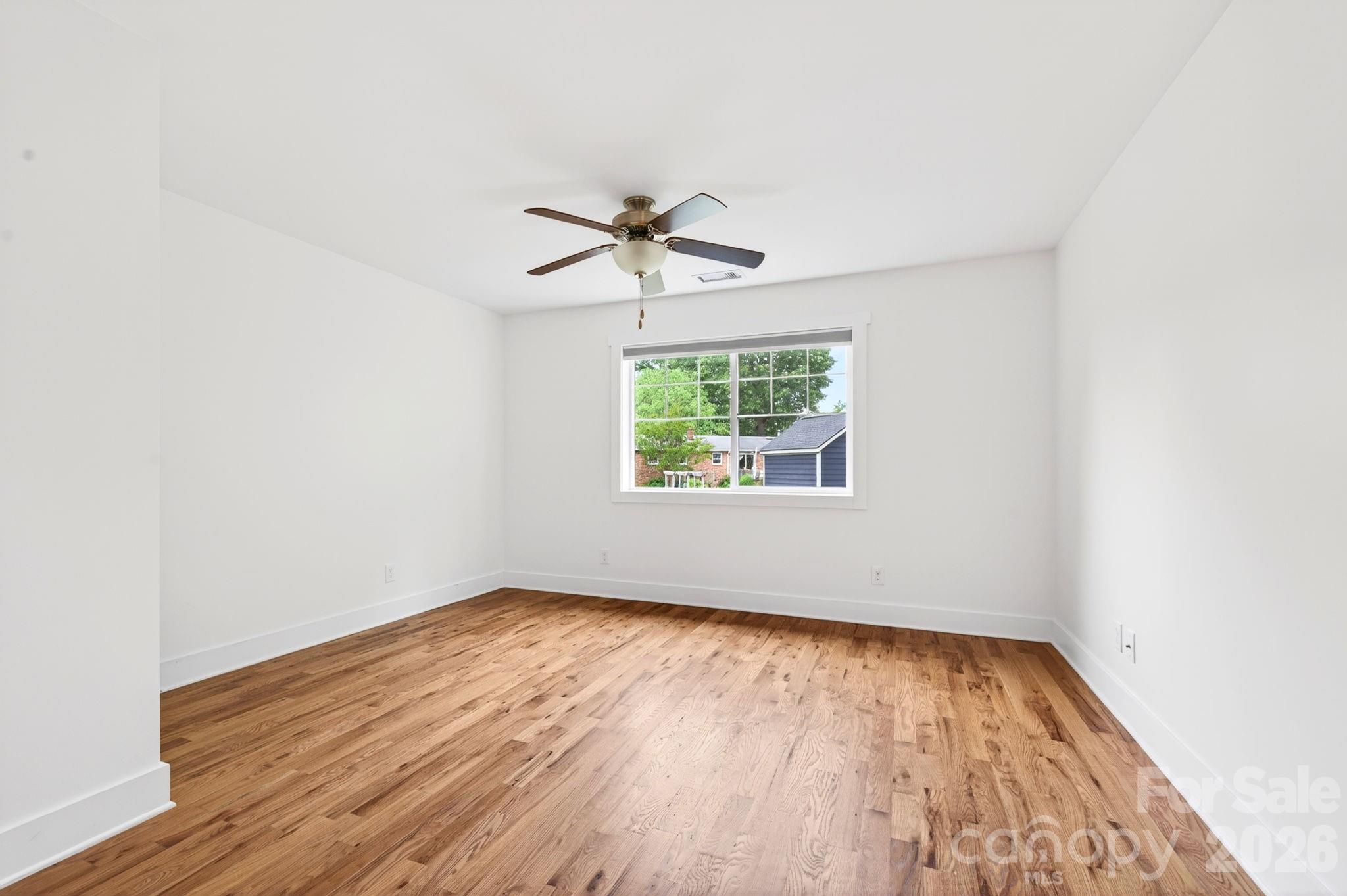163 Sand Hill Road — Asheville