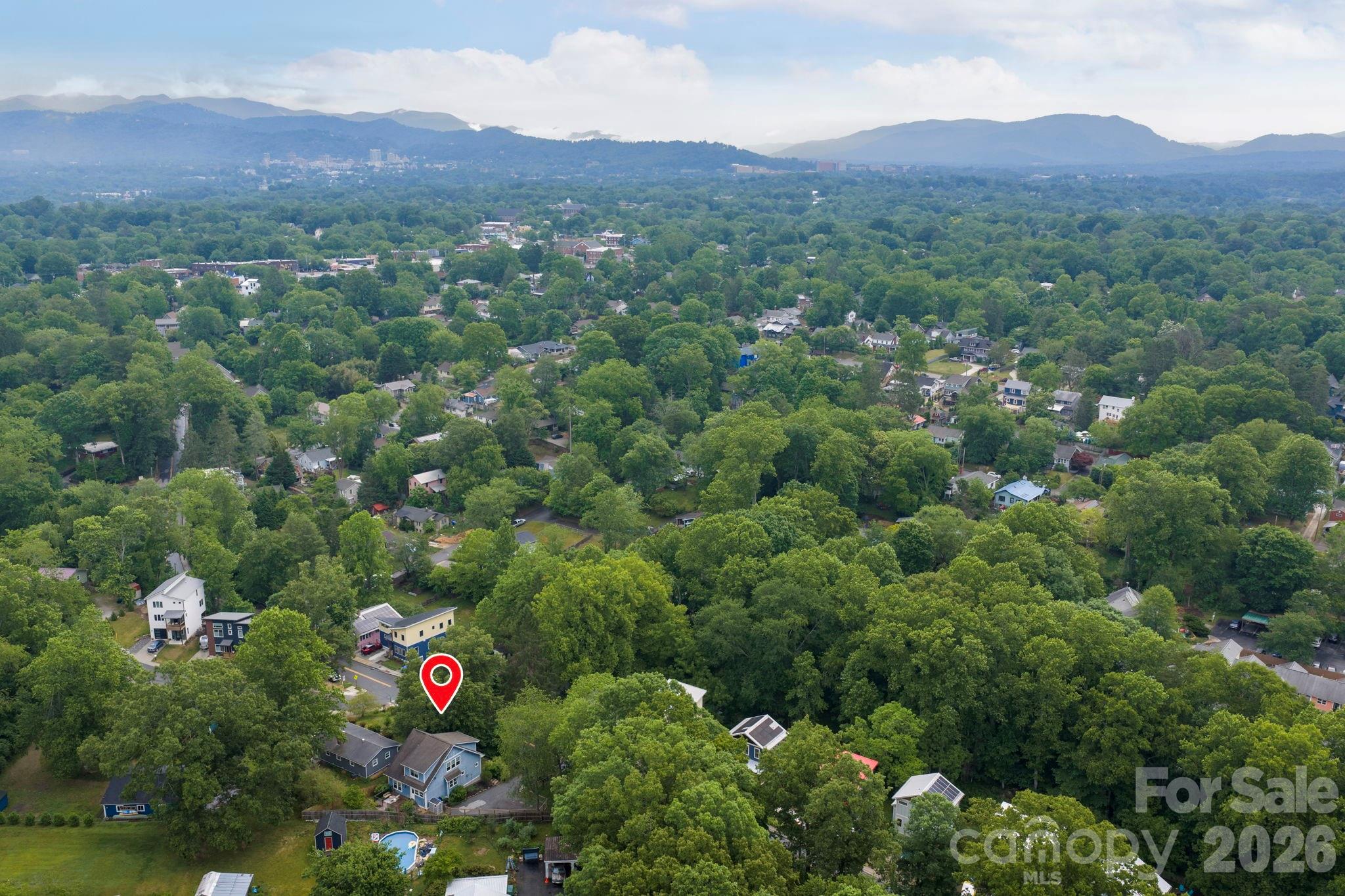 163 Sand Hill Road — Asheville