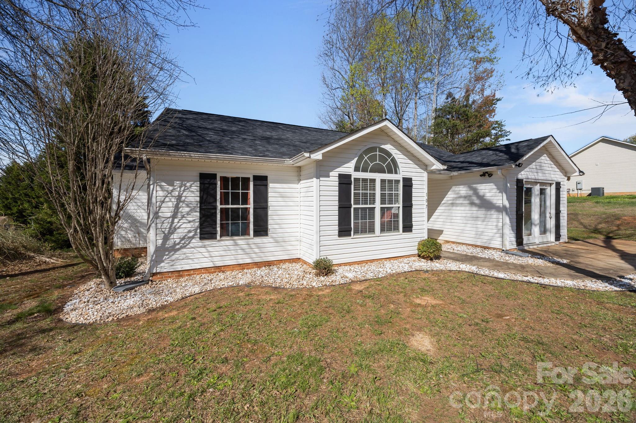 107 Panther Creek Road E — Troutman