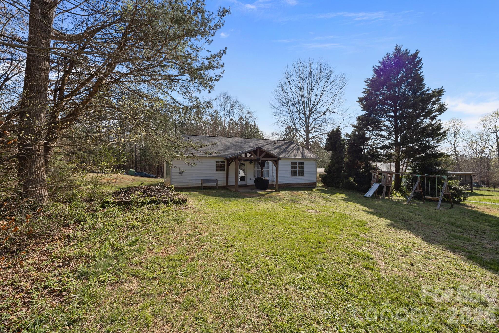 107 Panther Creek Road E — Troutman