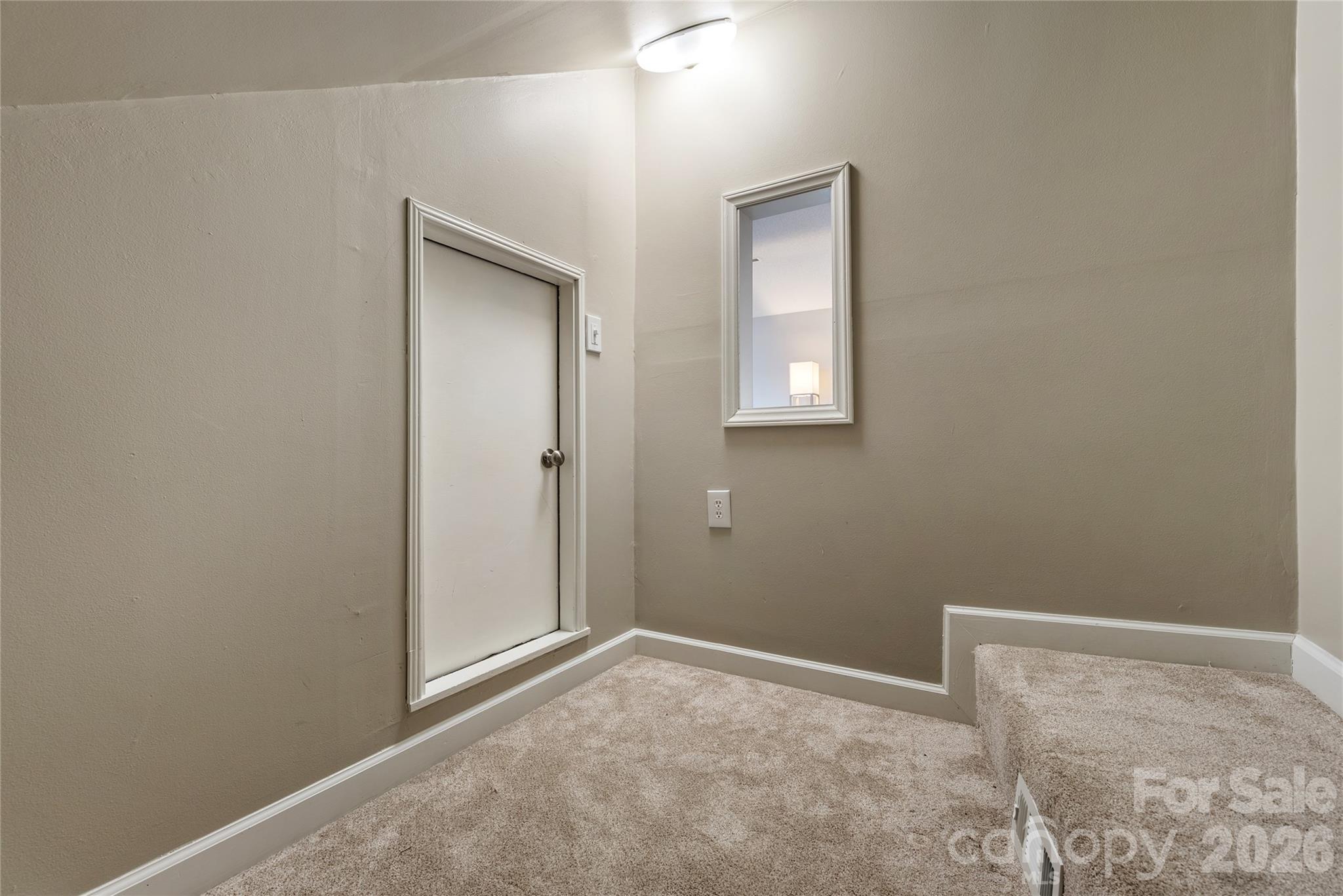8520 Newton Lane — Charlotte