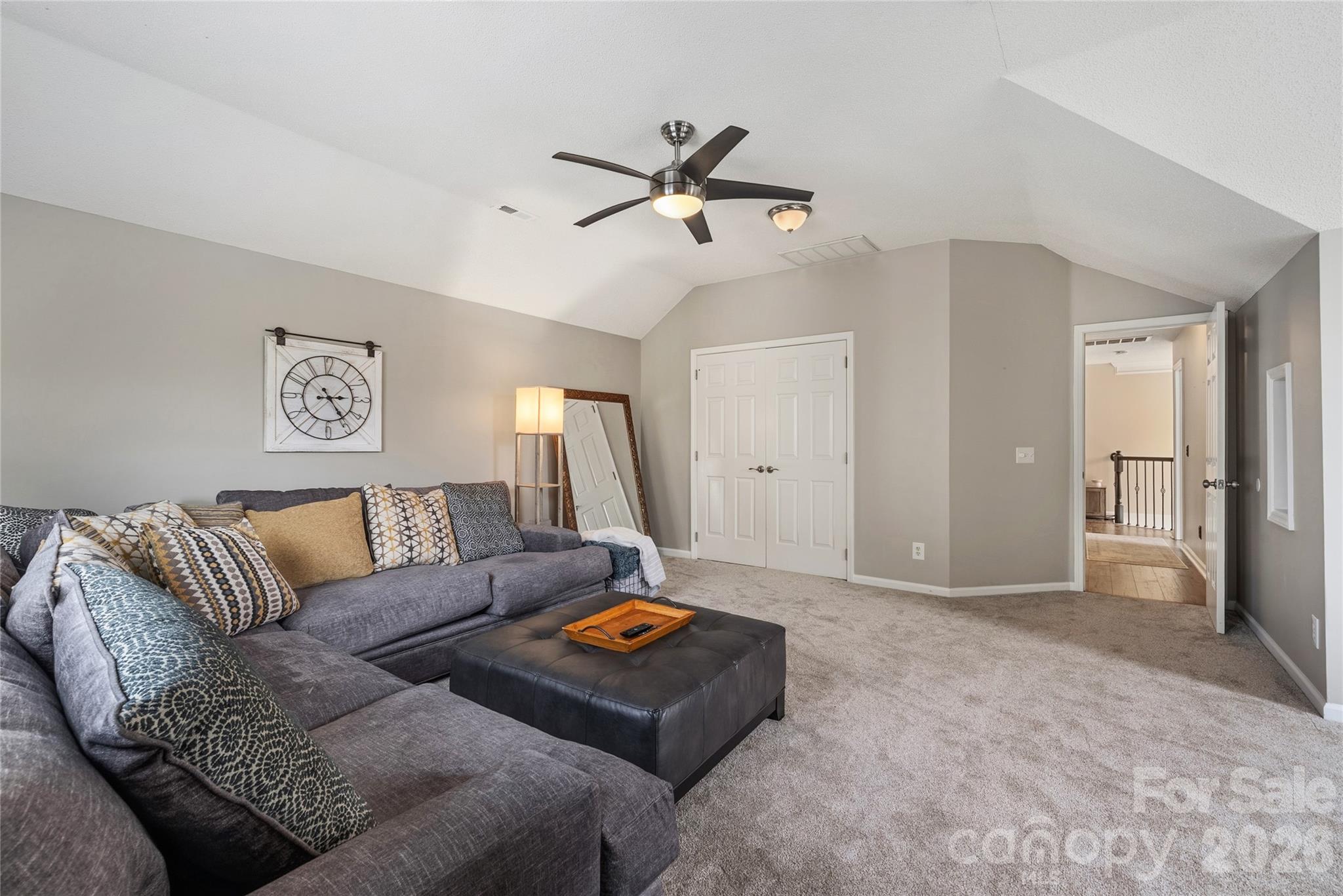 8520 Newton Lane — Charlotte