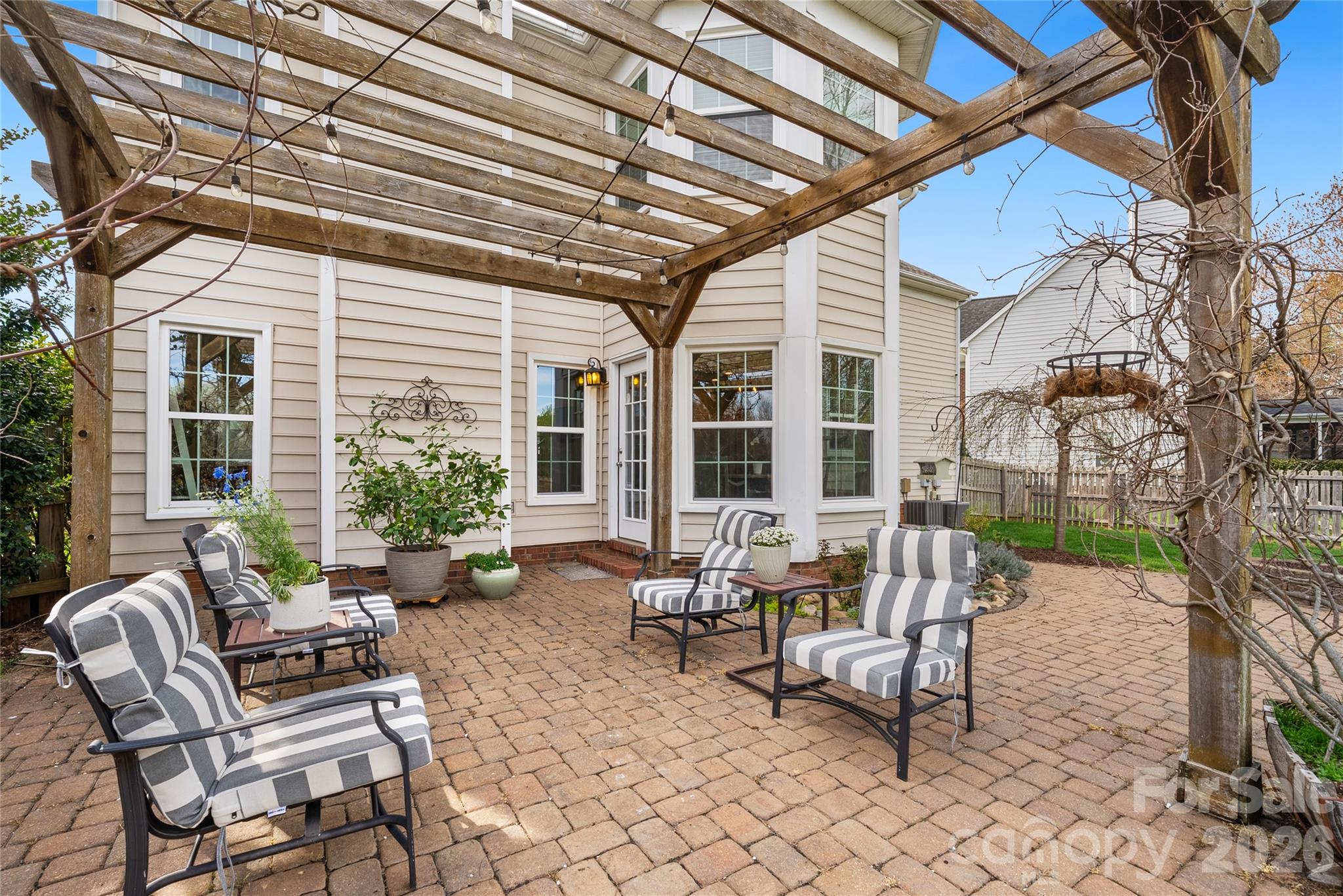 8520 Newton Lane — Charlotte