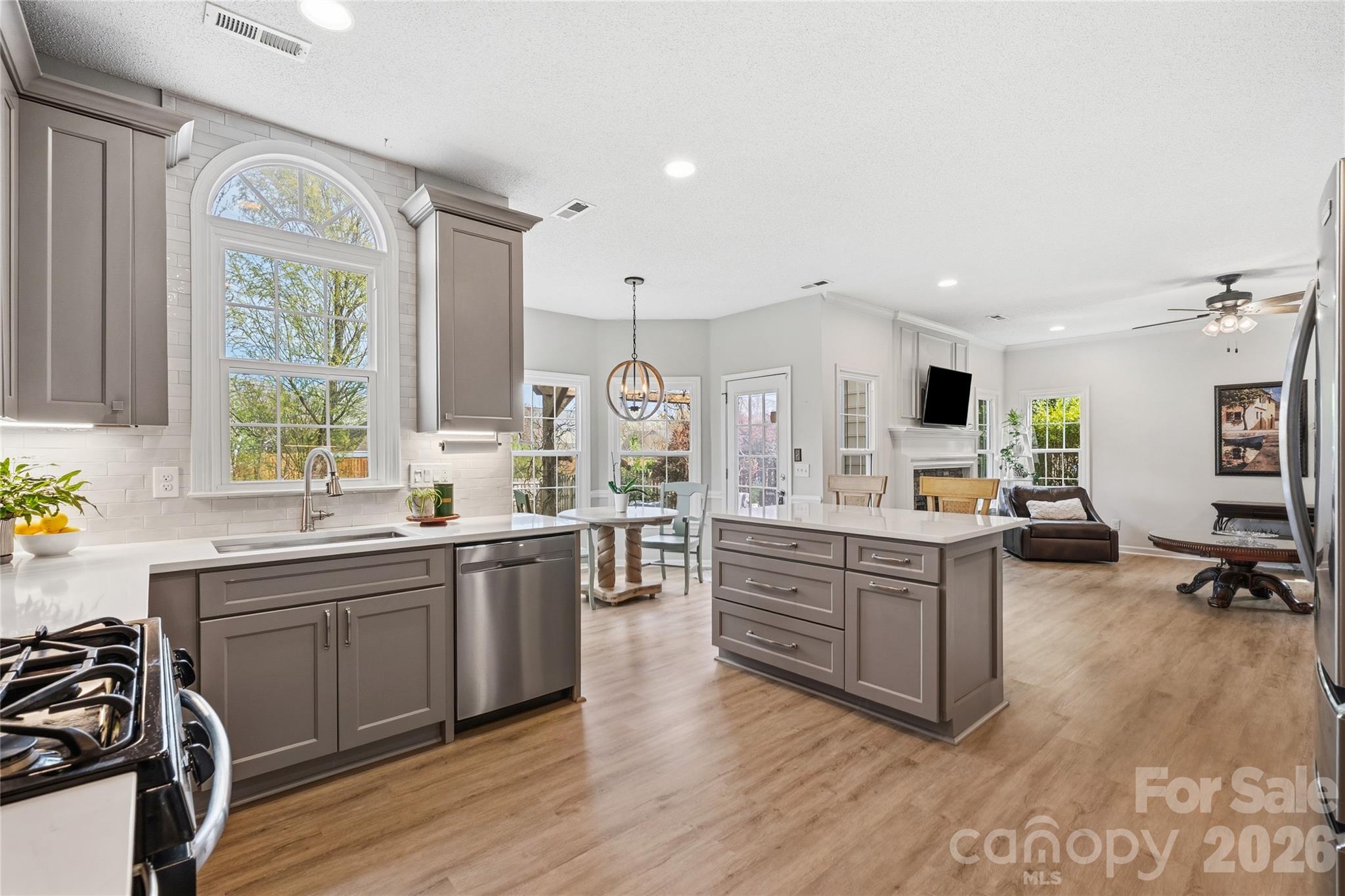 8520 Newton Lane — Charlotte