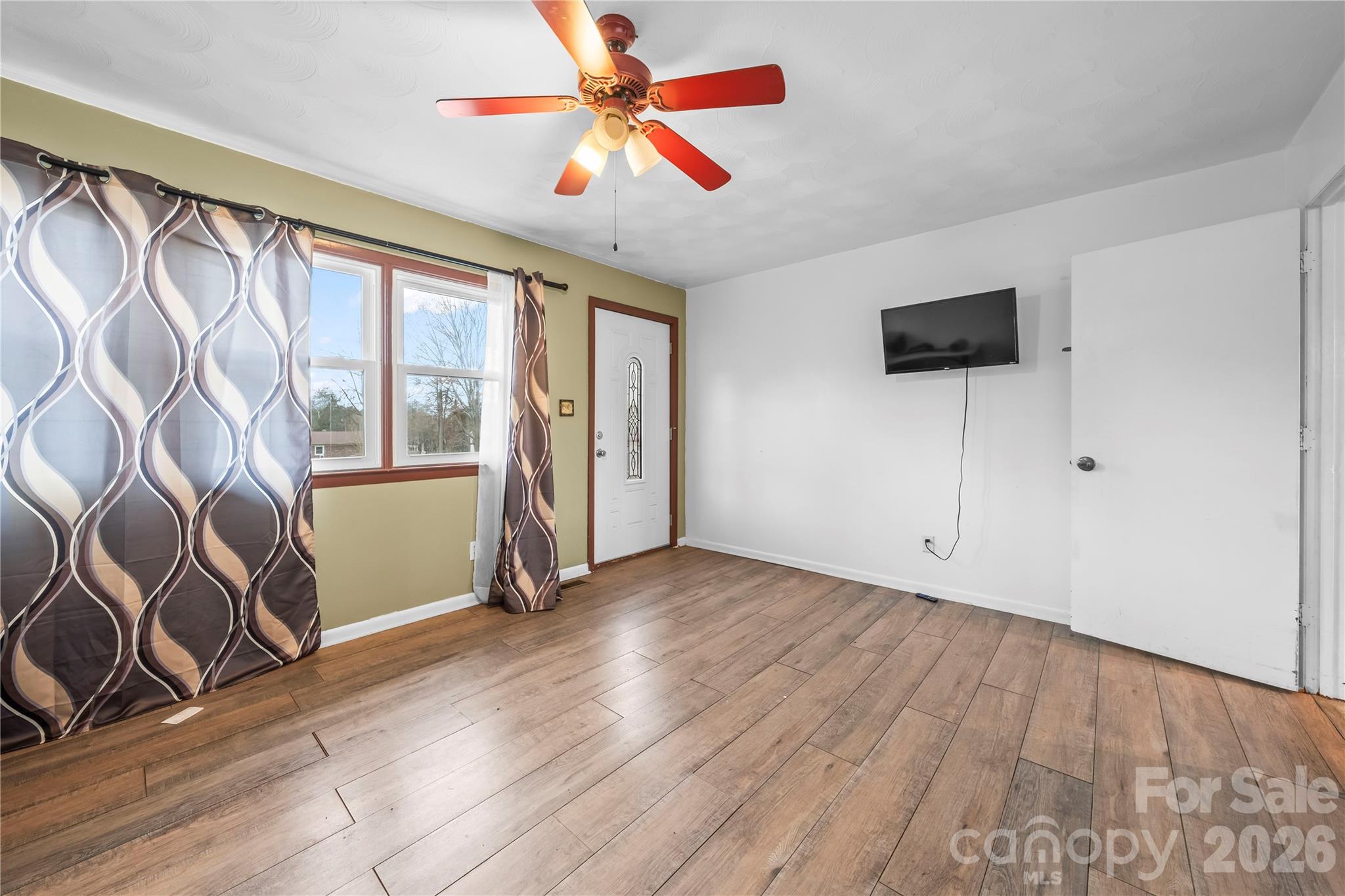7910 Winalda Avenue — Sherrills Ford