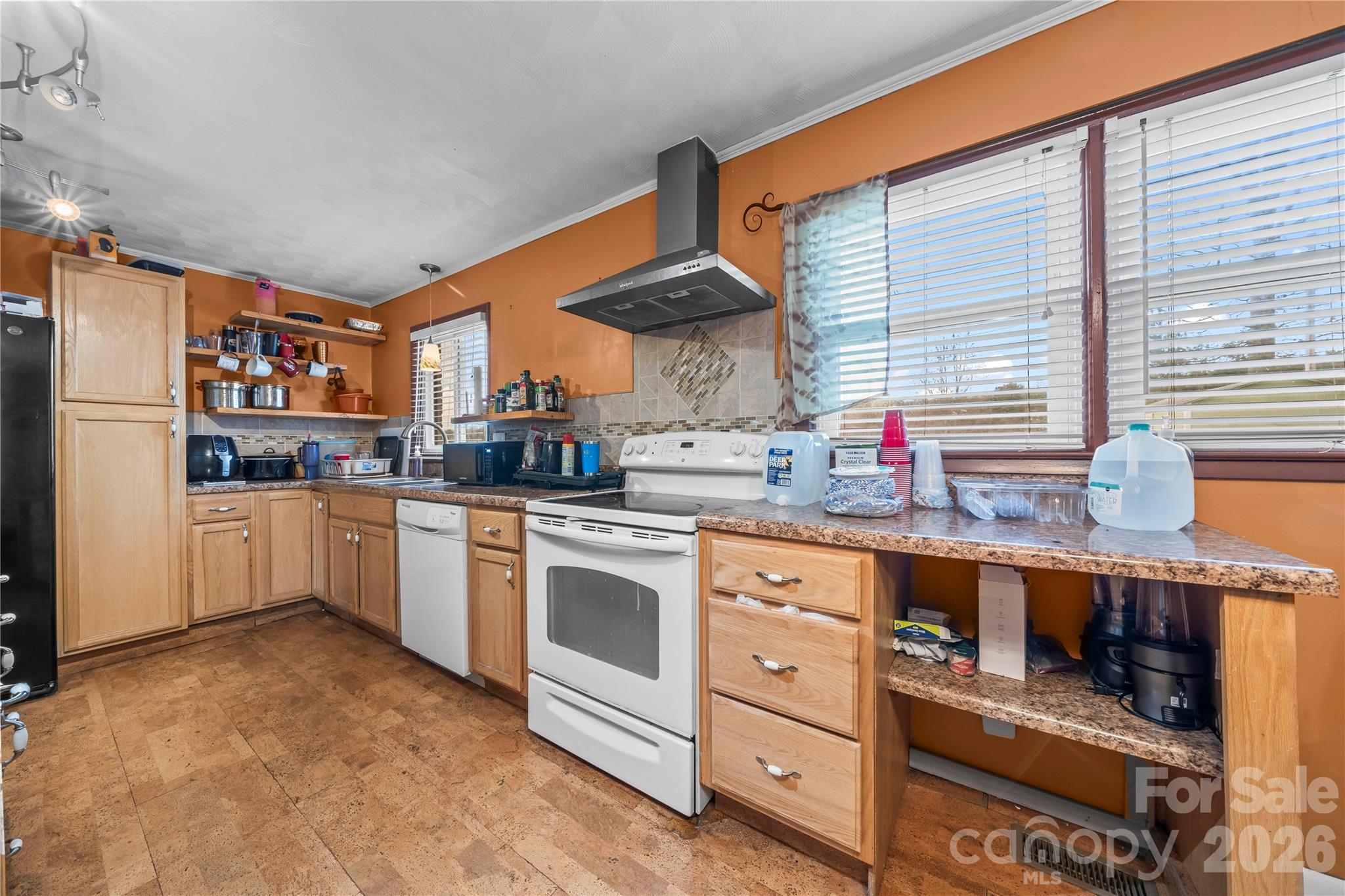 7910 Winalda Avenue — Sherrills Ford
