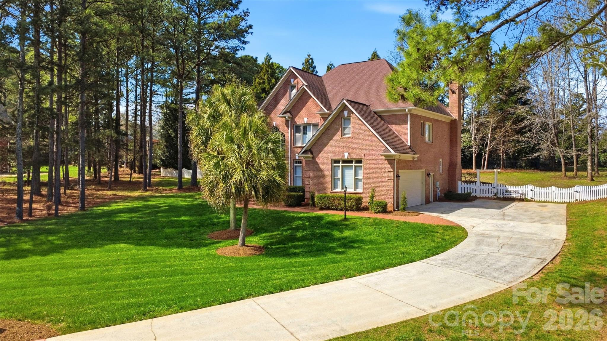 6041 Bluebird Hill Lane — Matthews