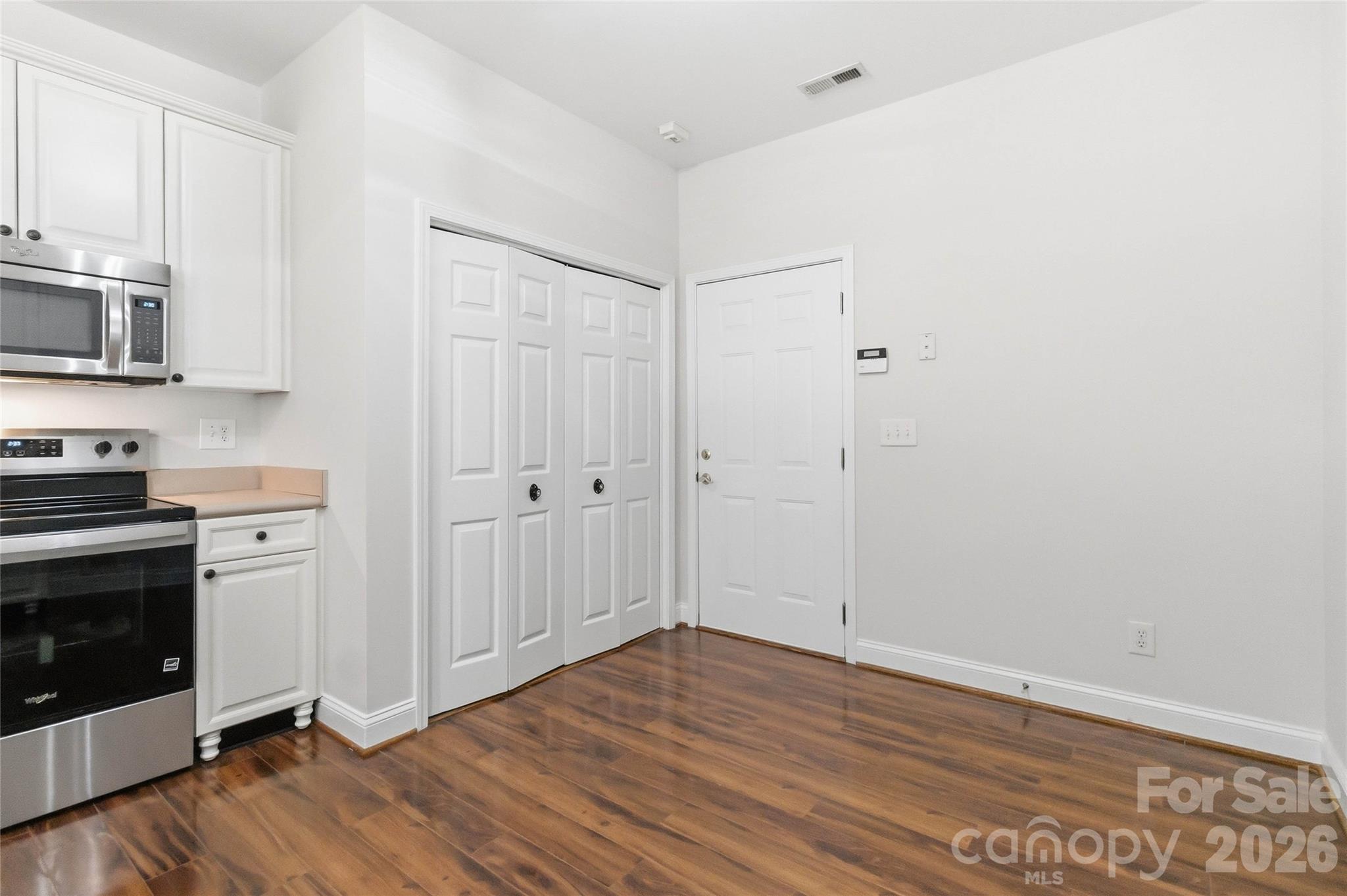 3832 Misty Glen Court — Matthews