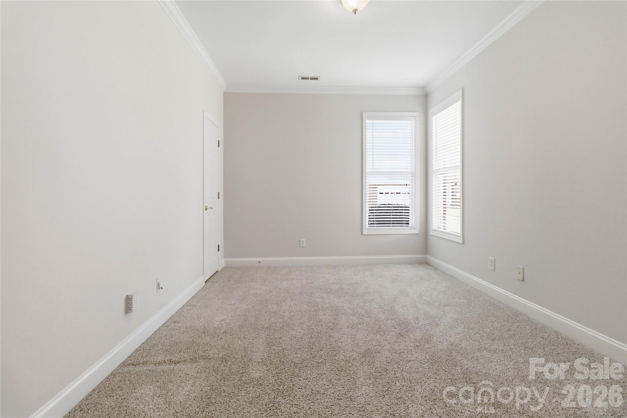 3832 Misty Glen Court — Matthews