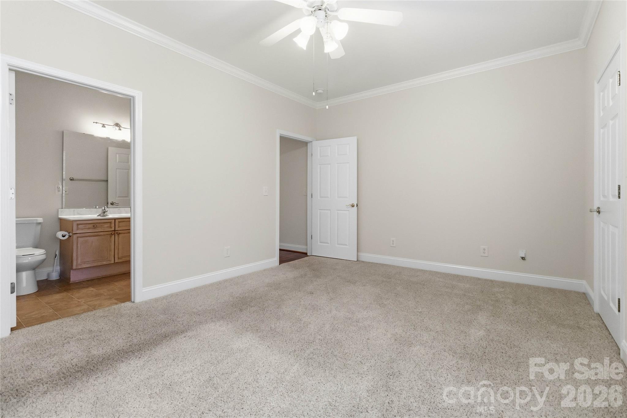 3832 Misty Glen Court — Matthews
