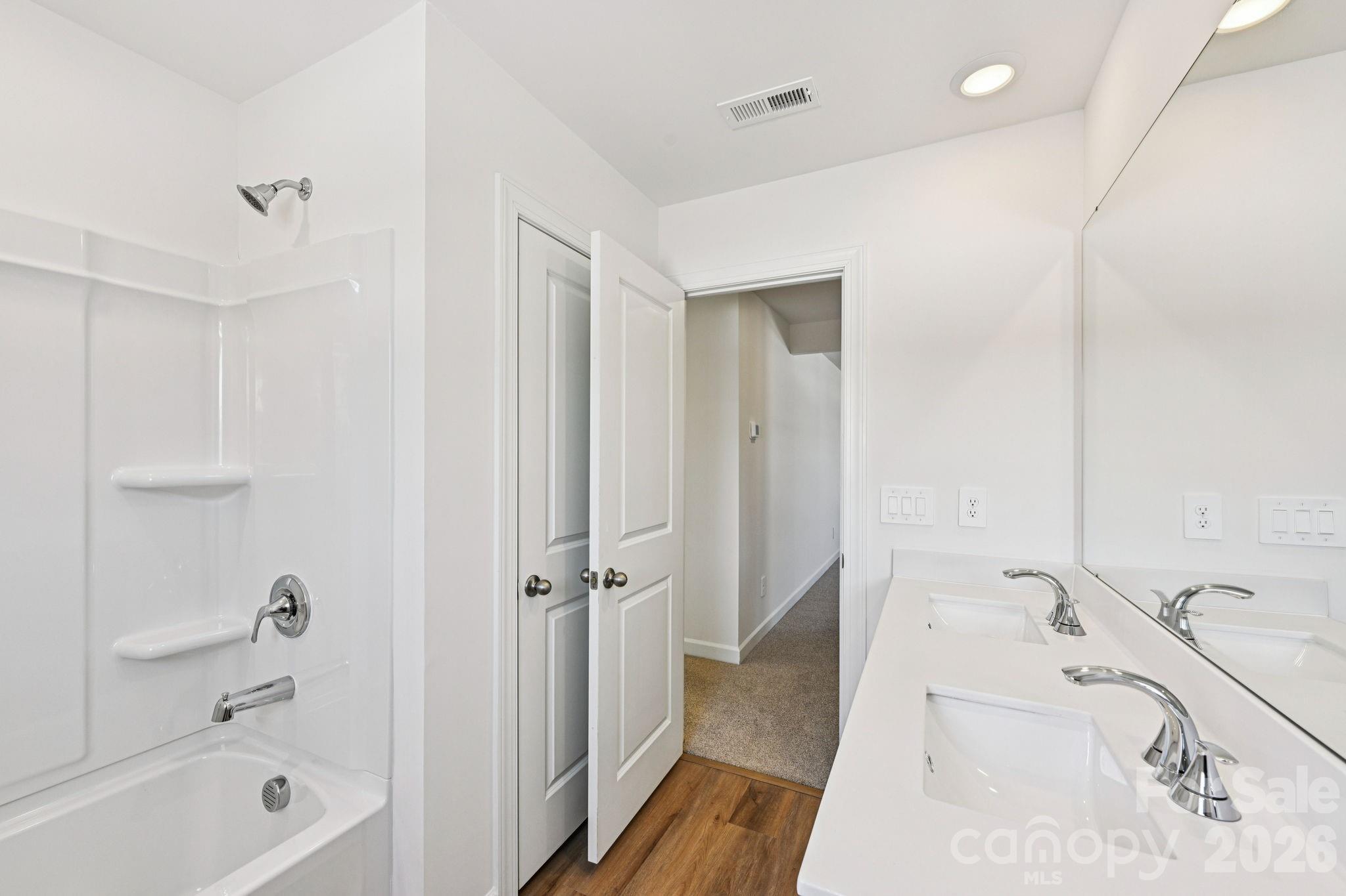 426 Luna Lane — Shelby