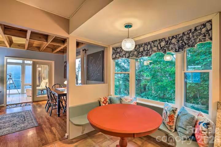 553 Deep Gap Road — Sylva