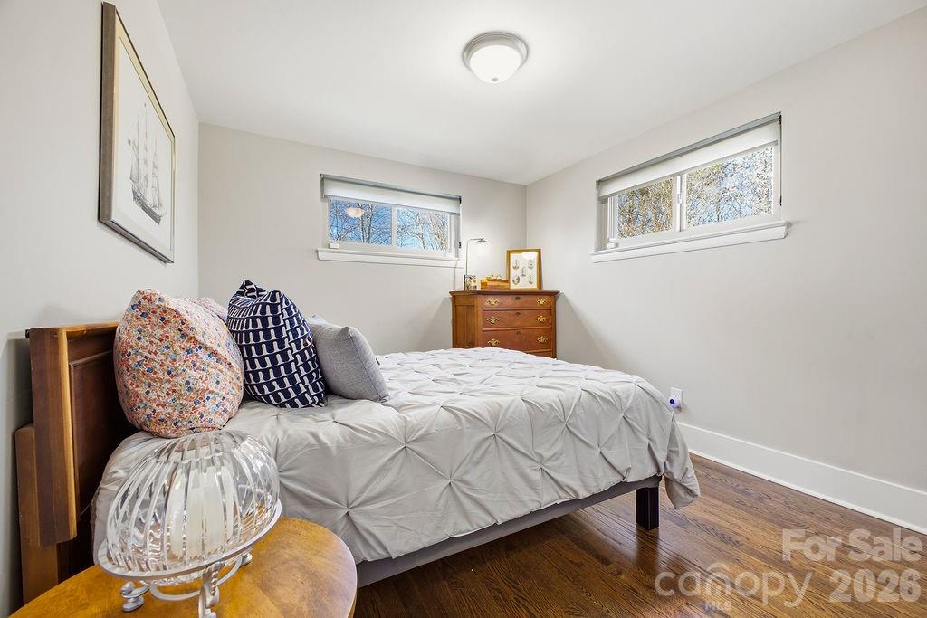 2841 20th Street NE — Hickory