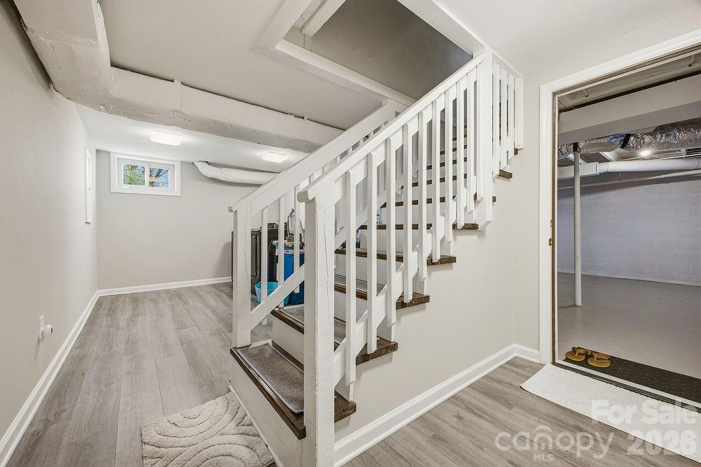 2841 20th Street NE — Hickory
