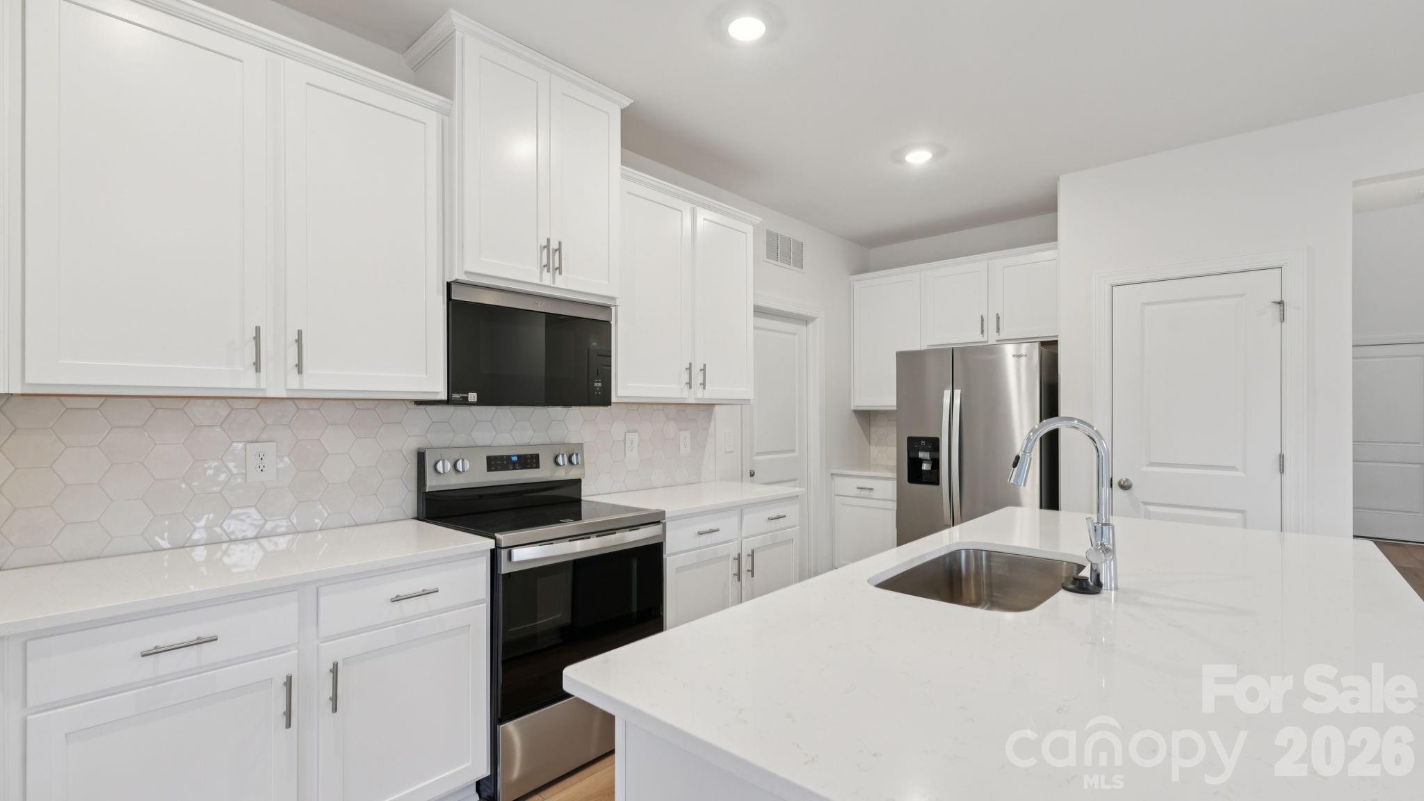 5045 Poplin Valley — Cherryville
