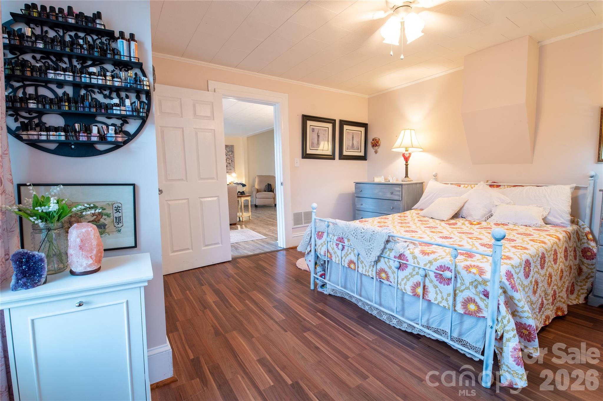 302 Park Avenue — Mount Holly