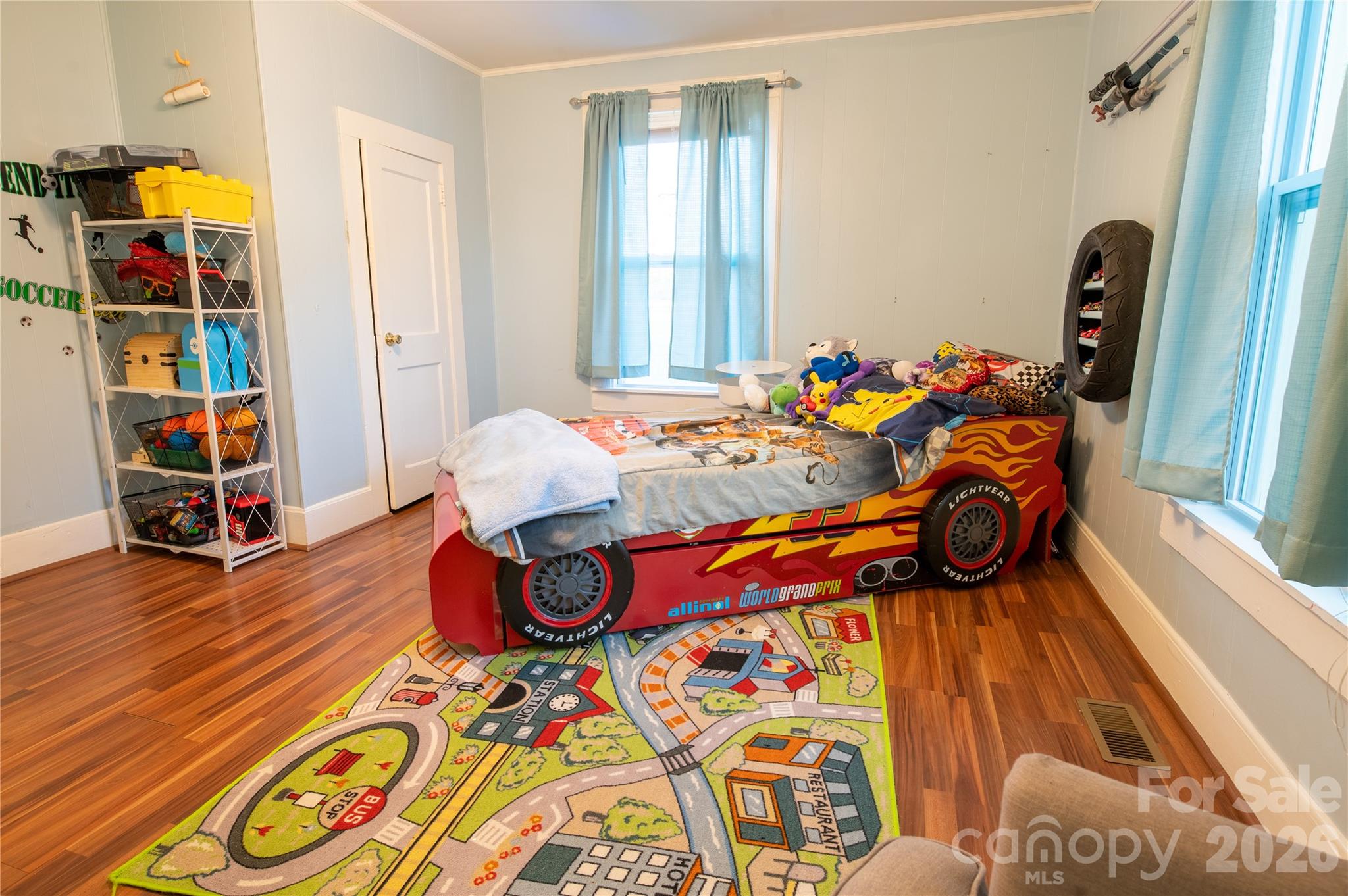 302 Park Avenue — Mount Holly
