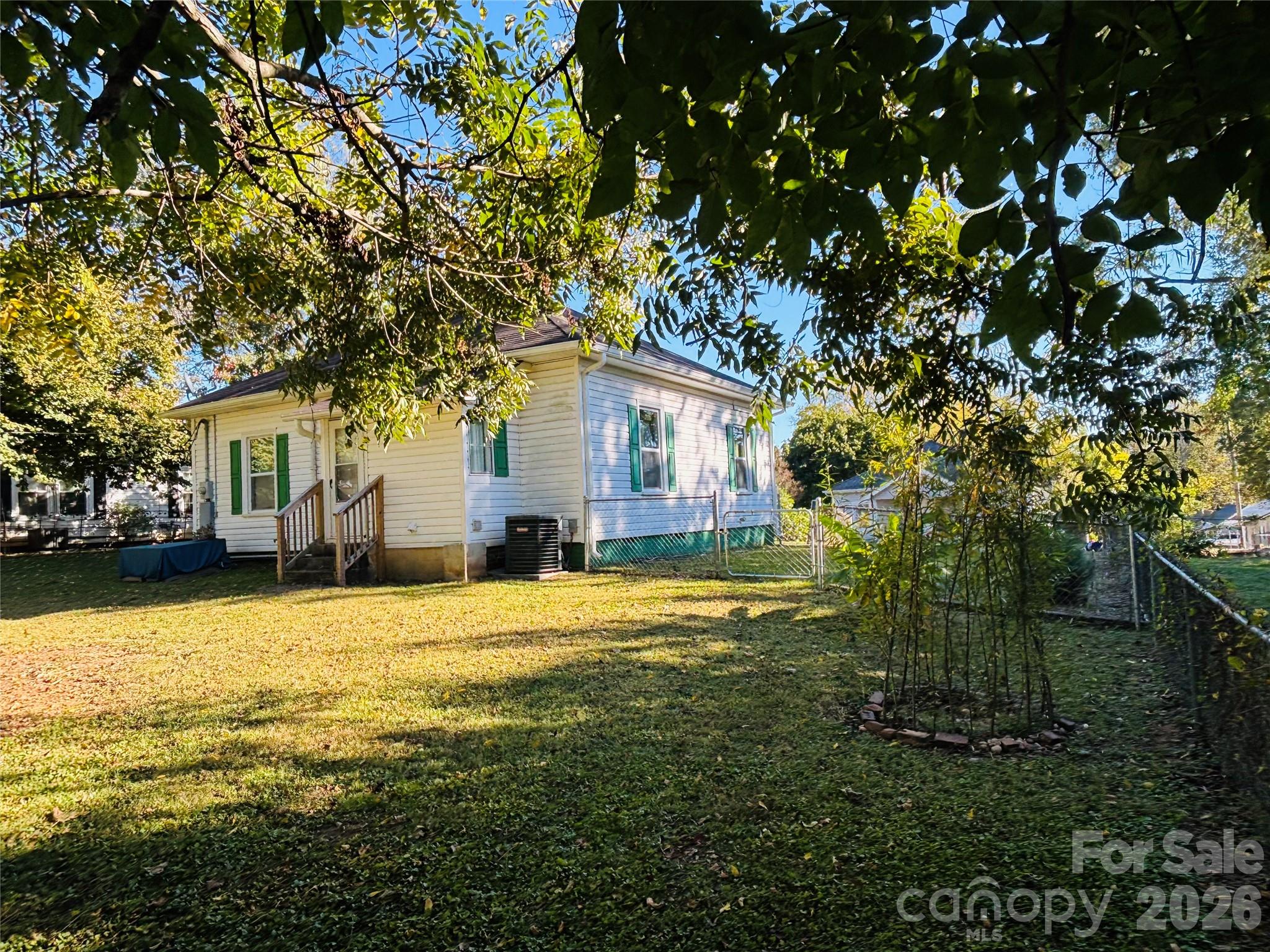 302 Park Avenue — Mount Holly