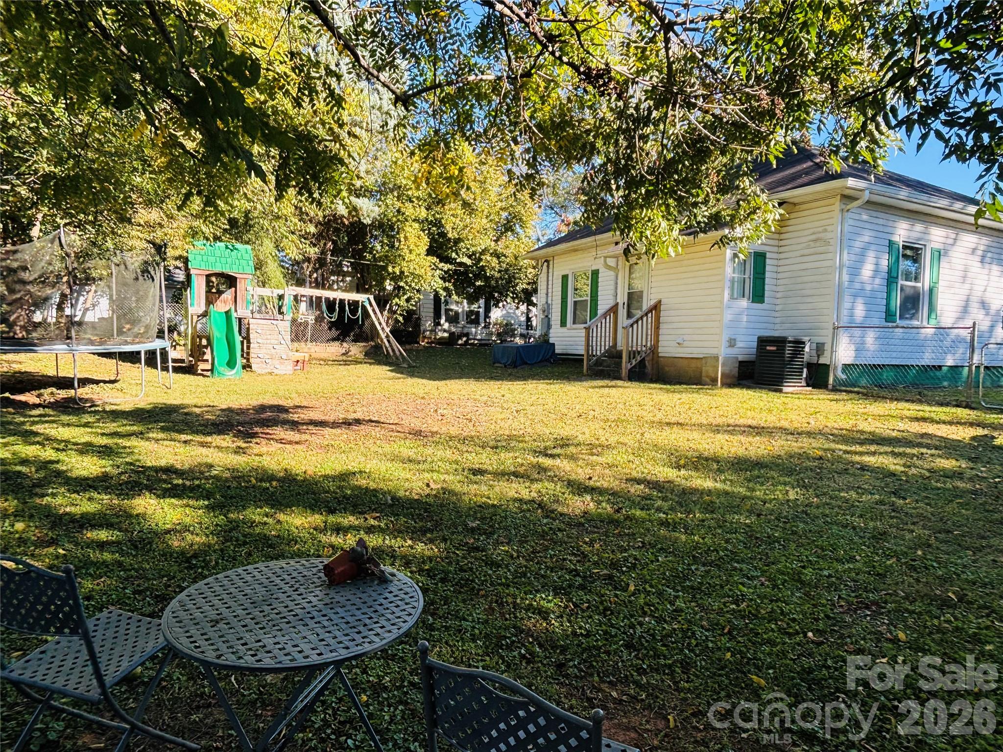 302 Park Avenue — Mount Holly