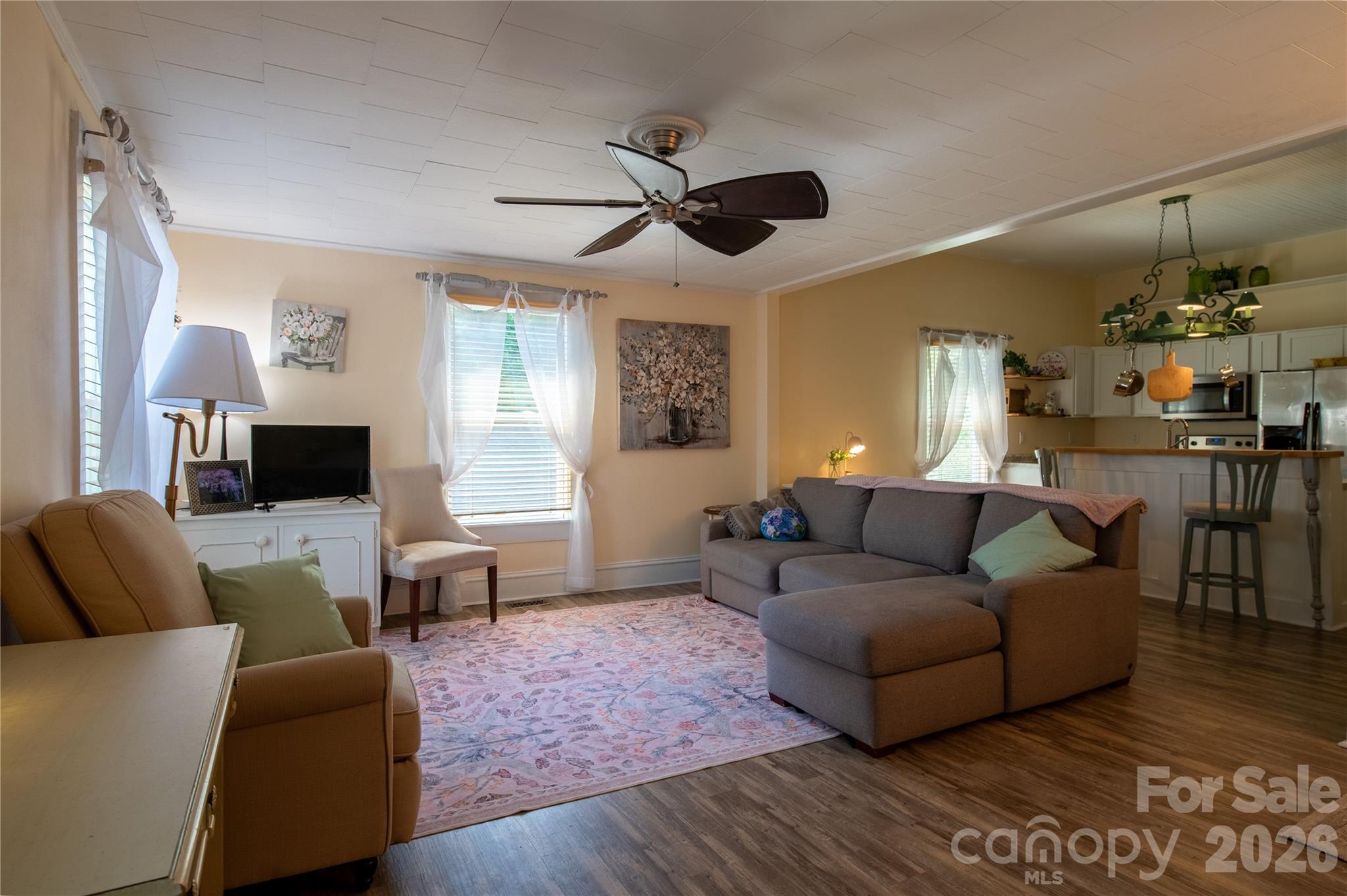 302 Park Avenue — Mount Holly