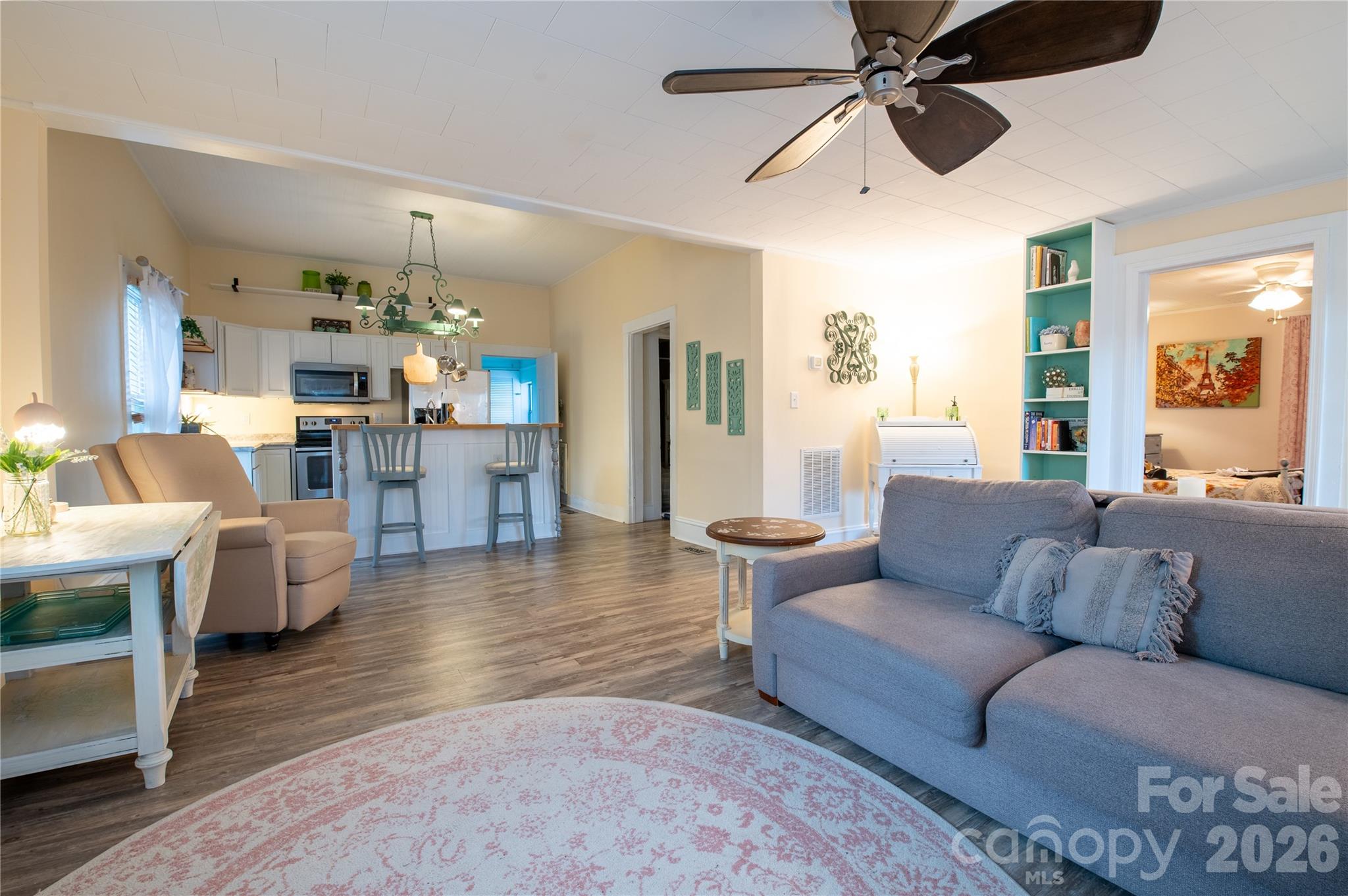 302 Park Avenue — Mount Holly