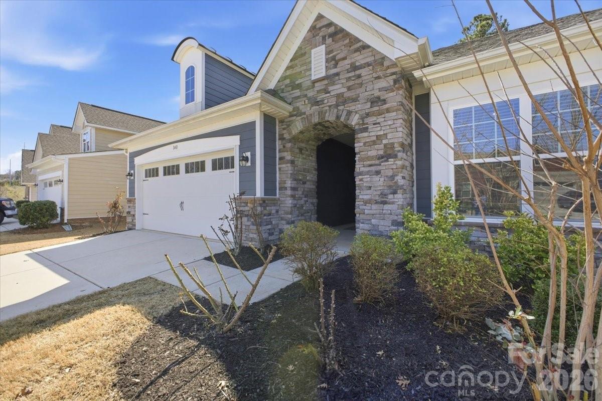 140 Picasso Trail — Mount Holly