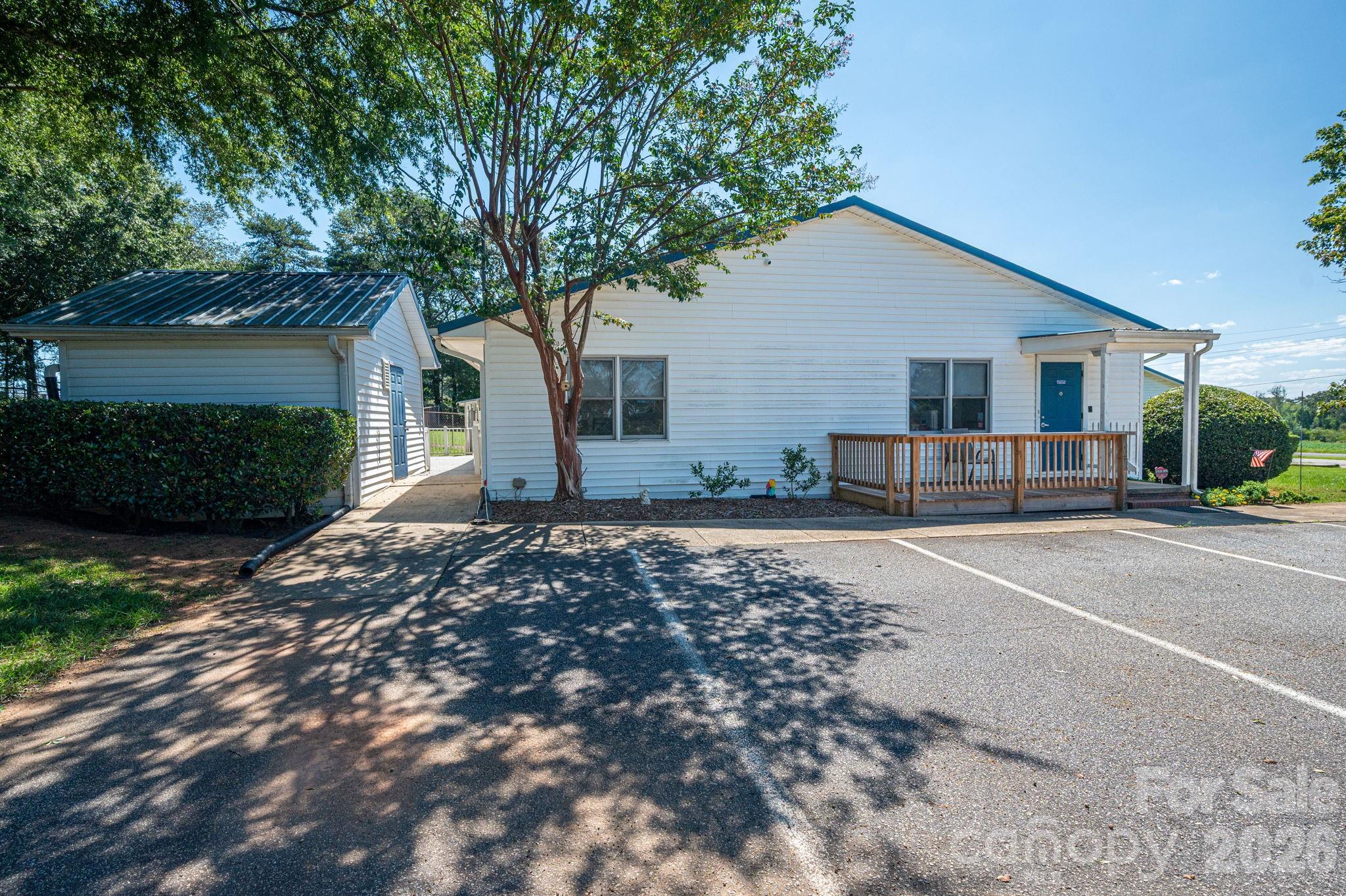 2482 June Bug Road — Vale
