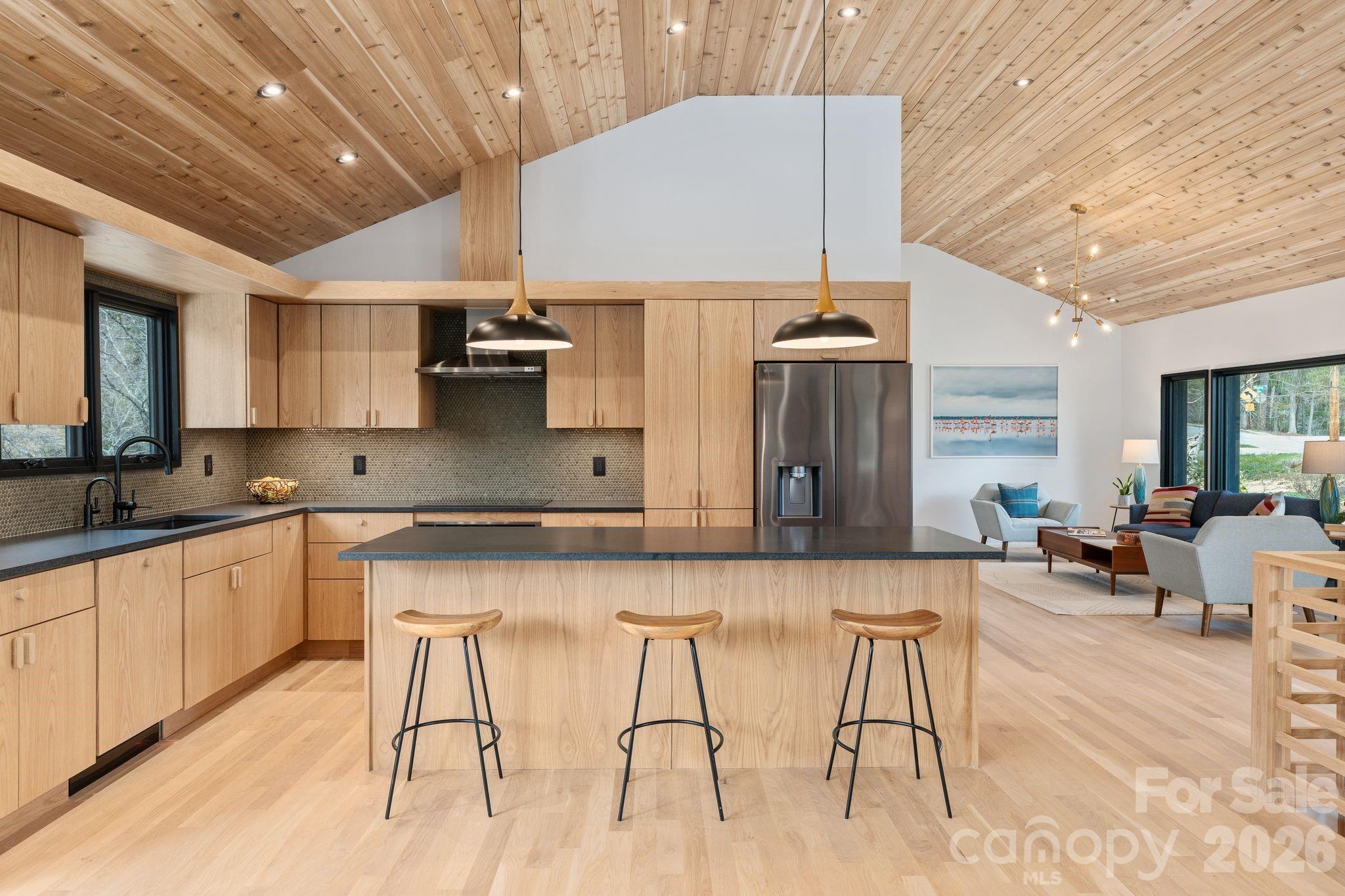 330 Windsor Road — Asheville