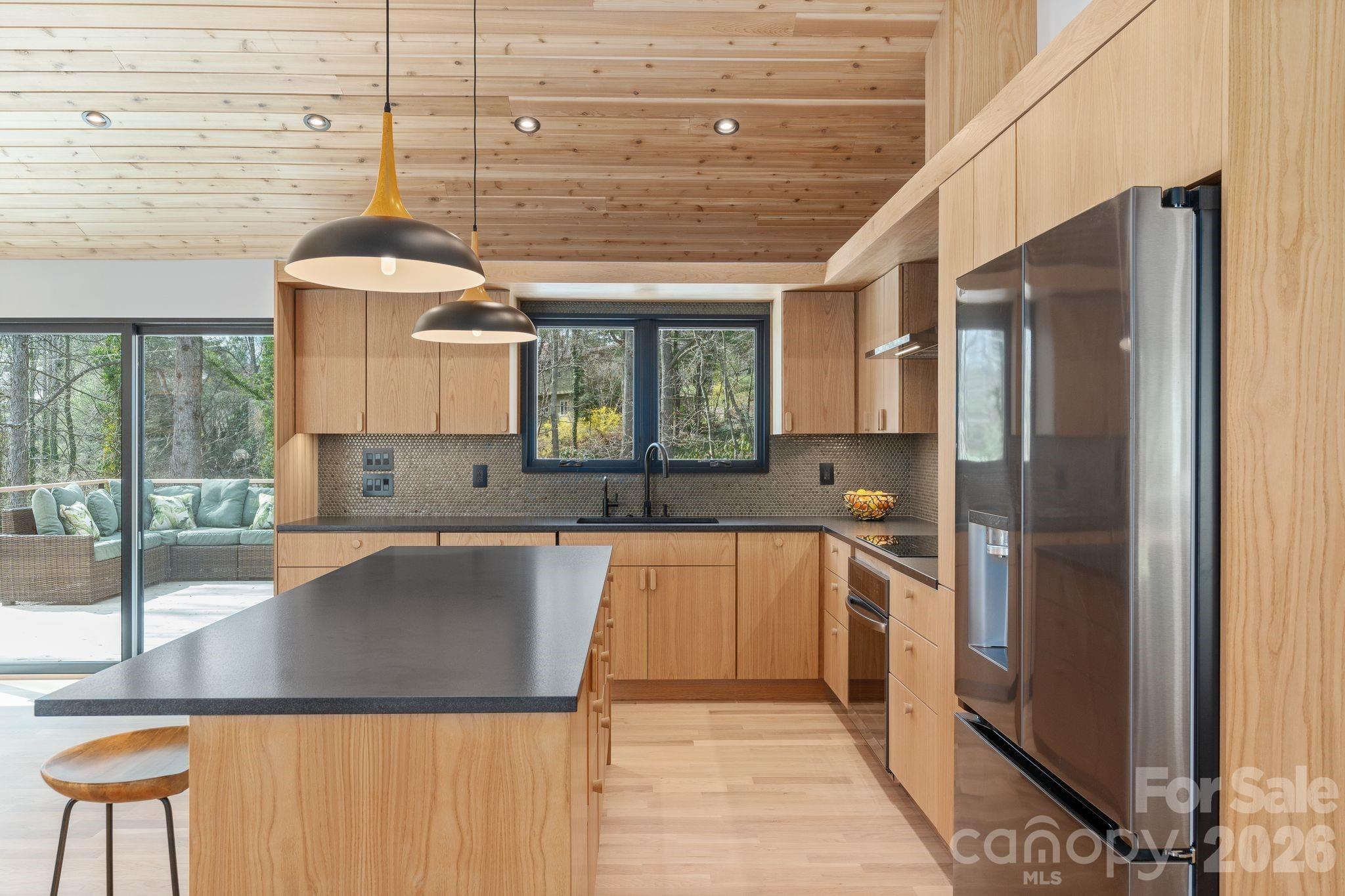 330 Windsor Road — Asheville