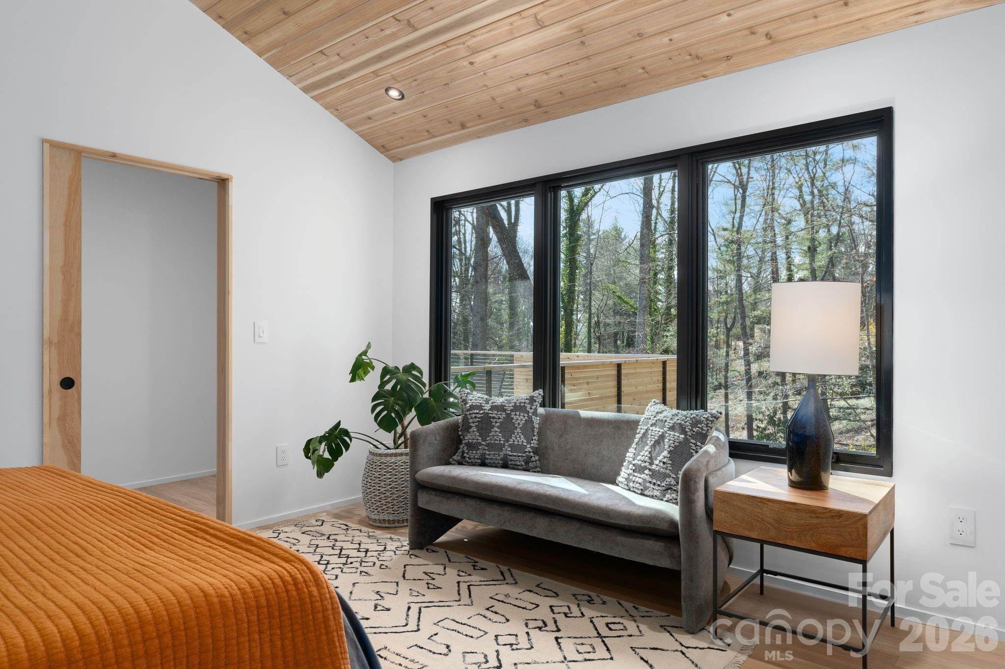 330 Windsor Road — Asheville