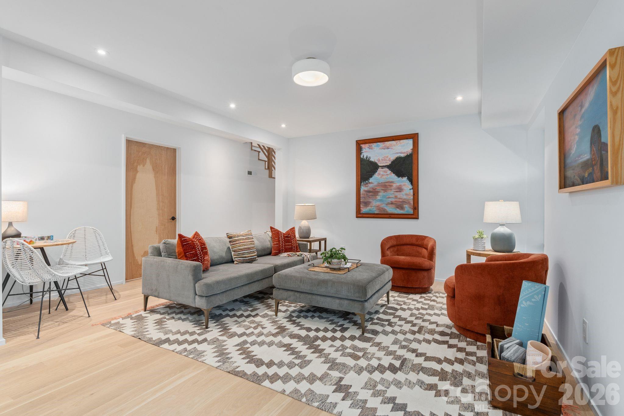 330 Windsor Road — Asheville