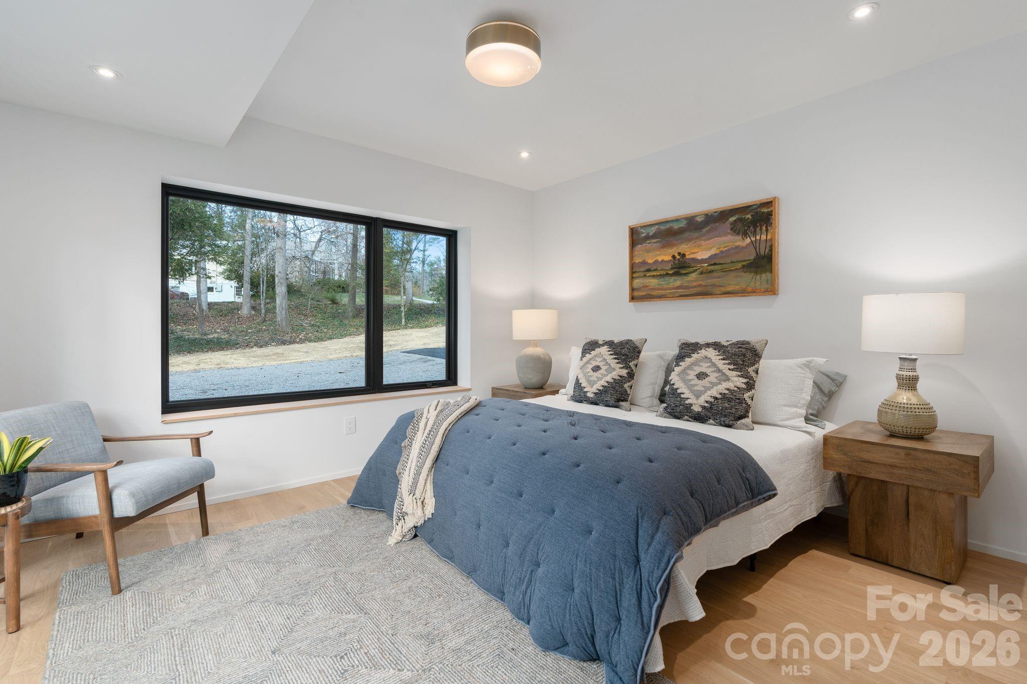 330 Windsor Road — Asheville