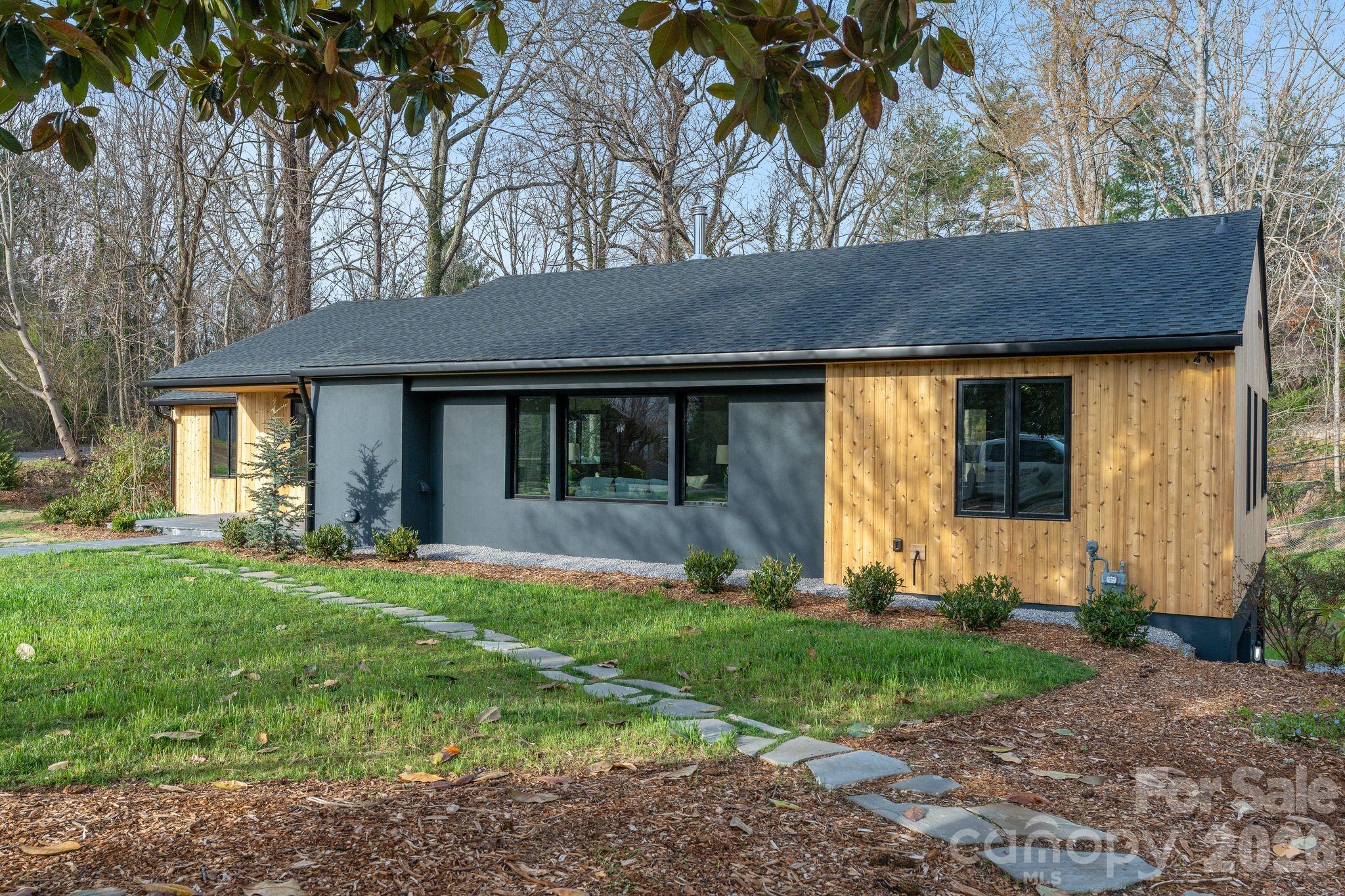 330 Windsor Road — Asheville
