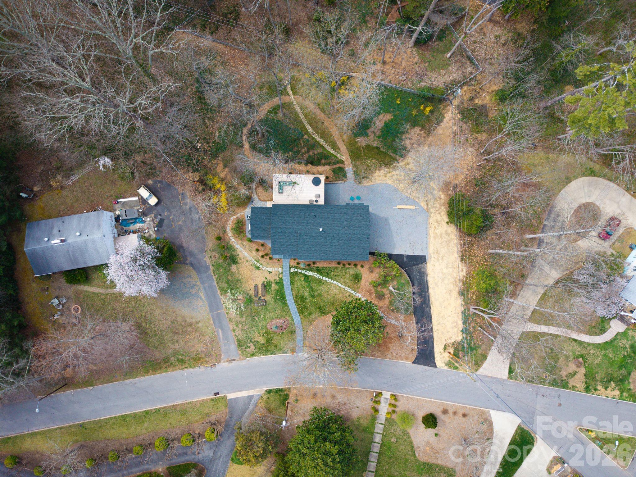330 Windsor Road — Asheville