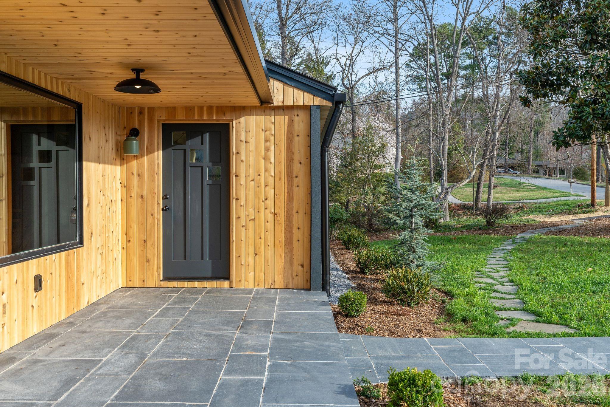 330 Windsor Road — Asheville