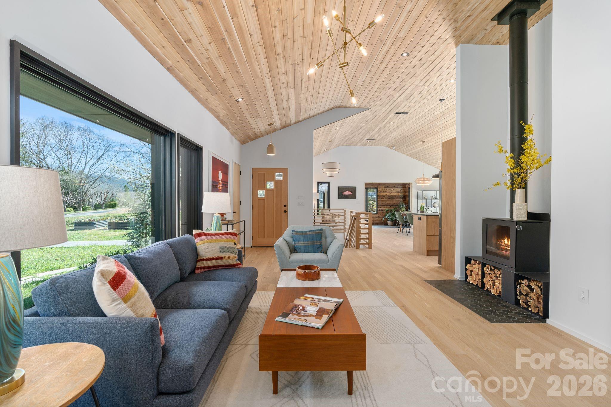 330 Windsor Road — Asheville